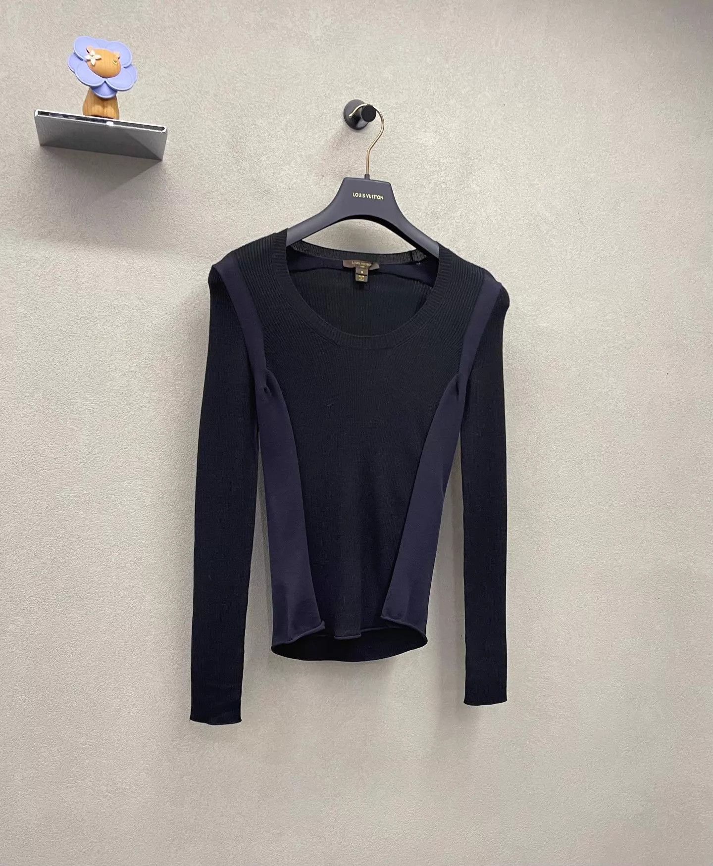 Louis Vuitton LV Black Knit Sweater S Rolled Hem Size S / US 4 / IT 40 - 3 Thumbnail