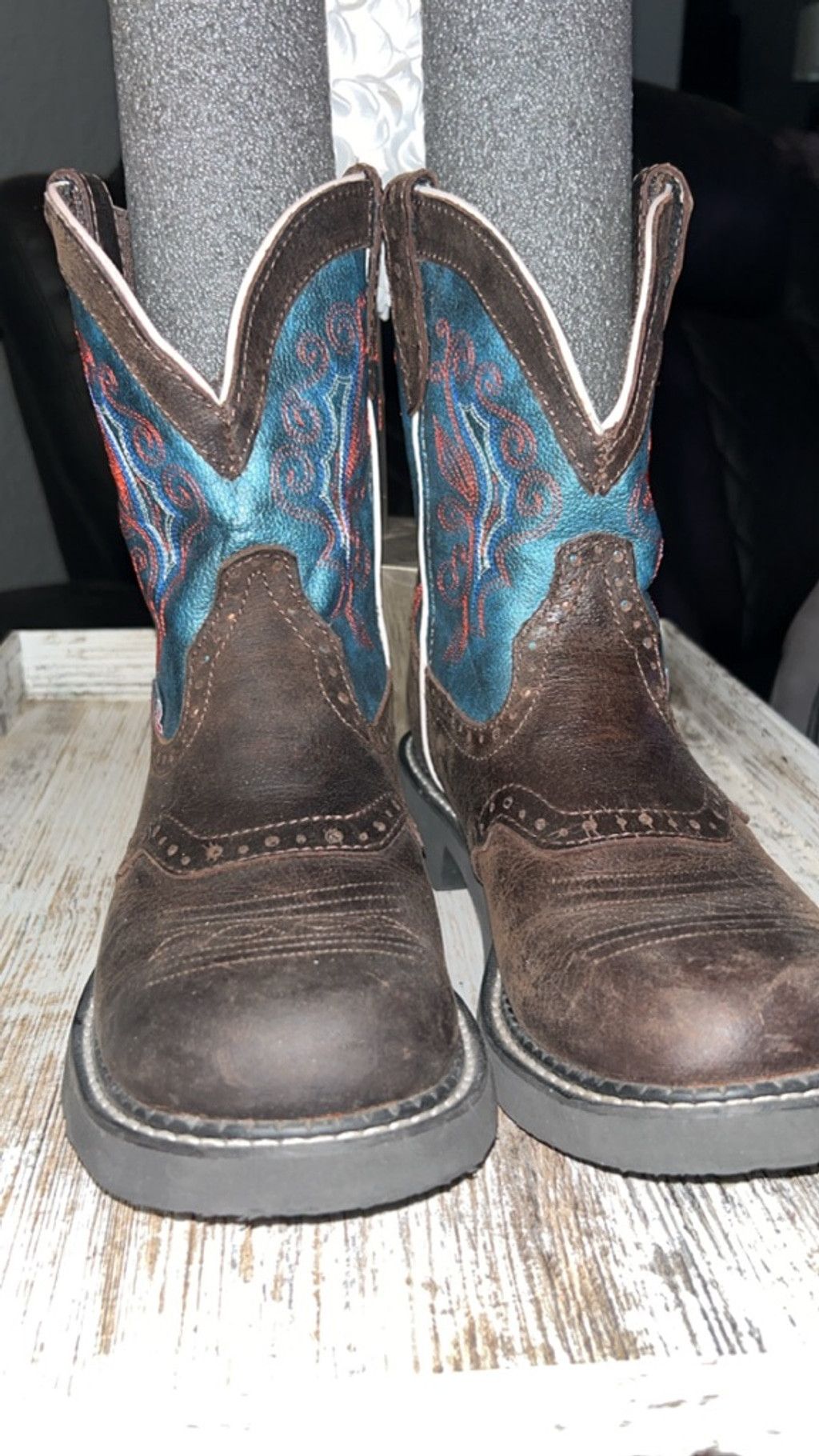 Justin Women's Justin Boots Brown & Blue Ankle Boots & Size 9 Size US 9 / IT 39 - 1 Thumbnail