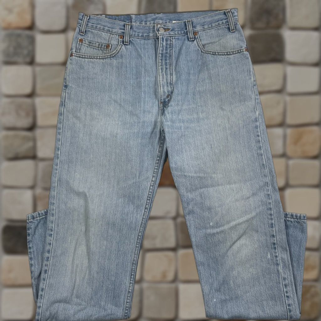 Levi's VINTAGE Levi's 505 Jeans Men's 36 x 32 Blue Straight Leg Light Wash Denim Pants Size US 36 / EU 52 - 1 Thumbnail