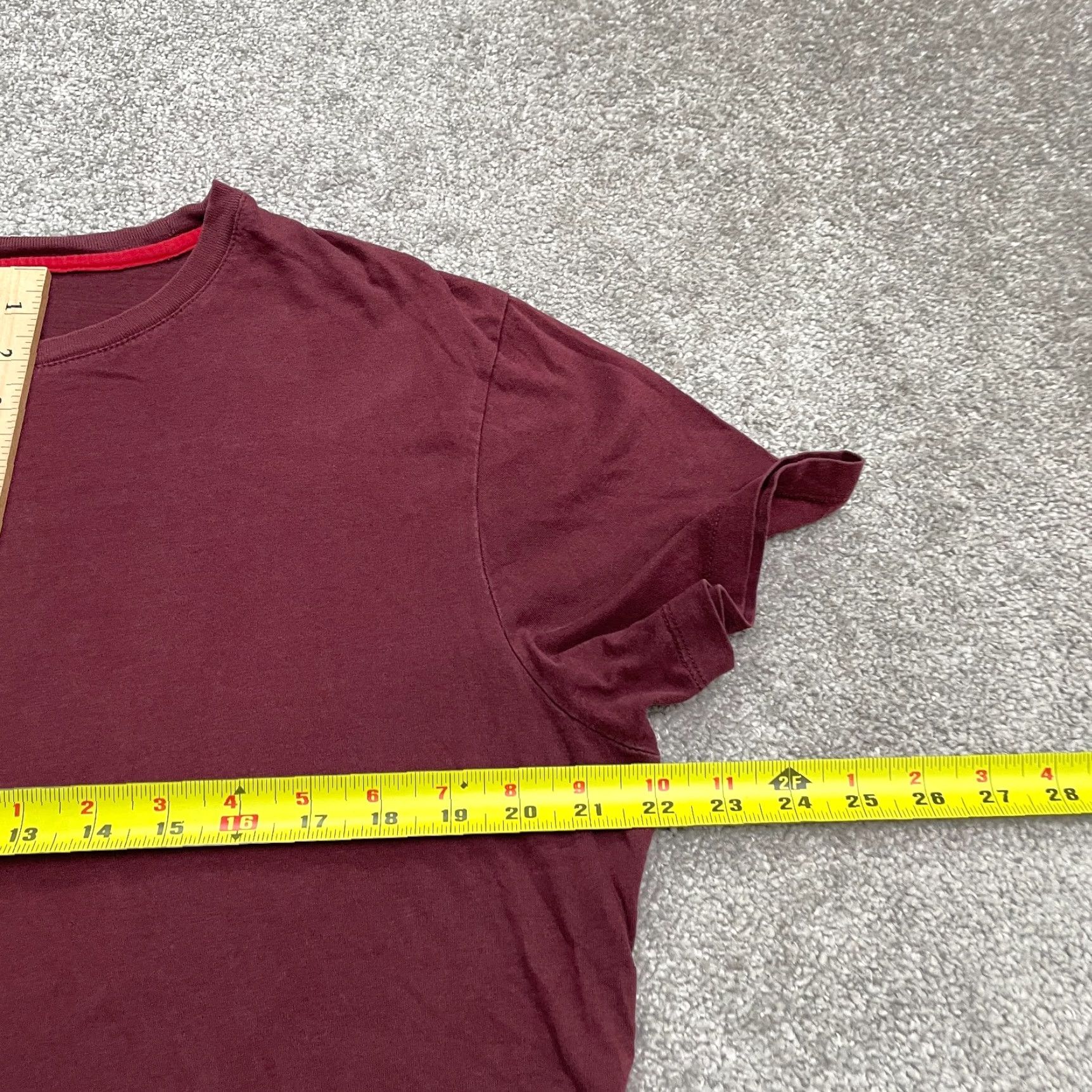 Banana Republic VINTAGE Banana Republic Men’s T-Shirt Large Red Cotton Crew Neck Classic Tee Size US L / EU 52-54 / 3 - 7 Thumbnail