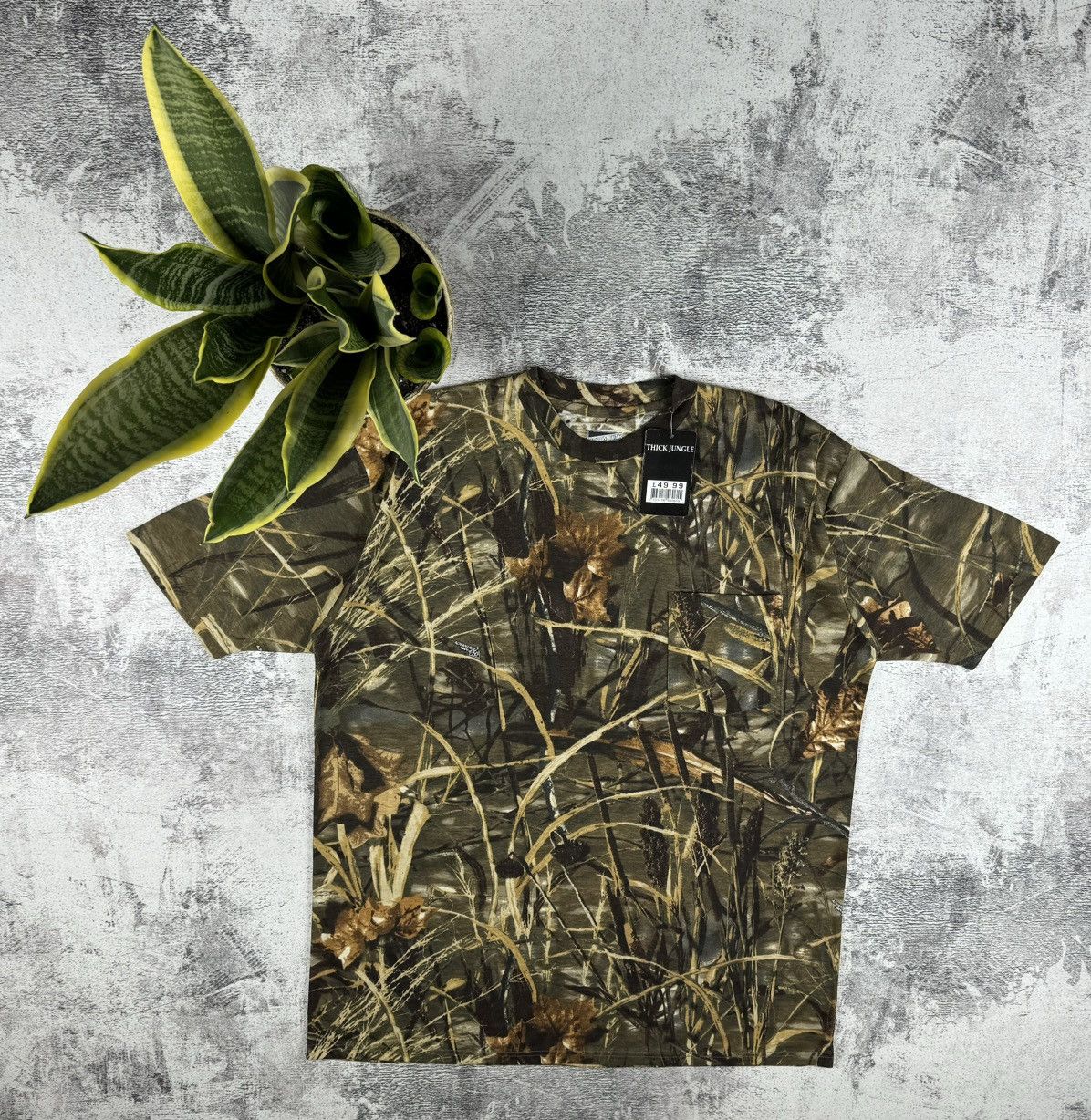 Realtree Vintage NEW Camo Realtree Thick Jungle Army Y2K T Shirt Tee Size US XL / EU 56 / 4 - 1 Thumbnail