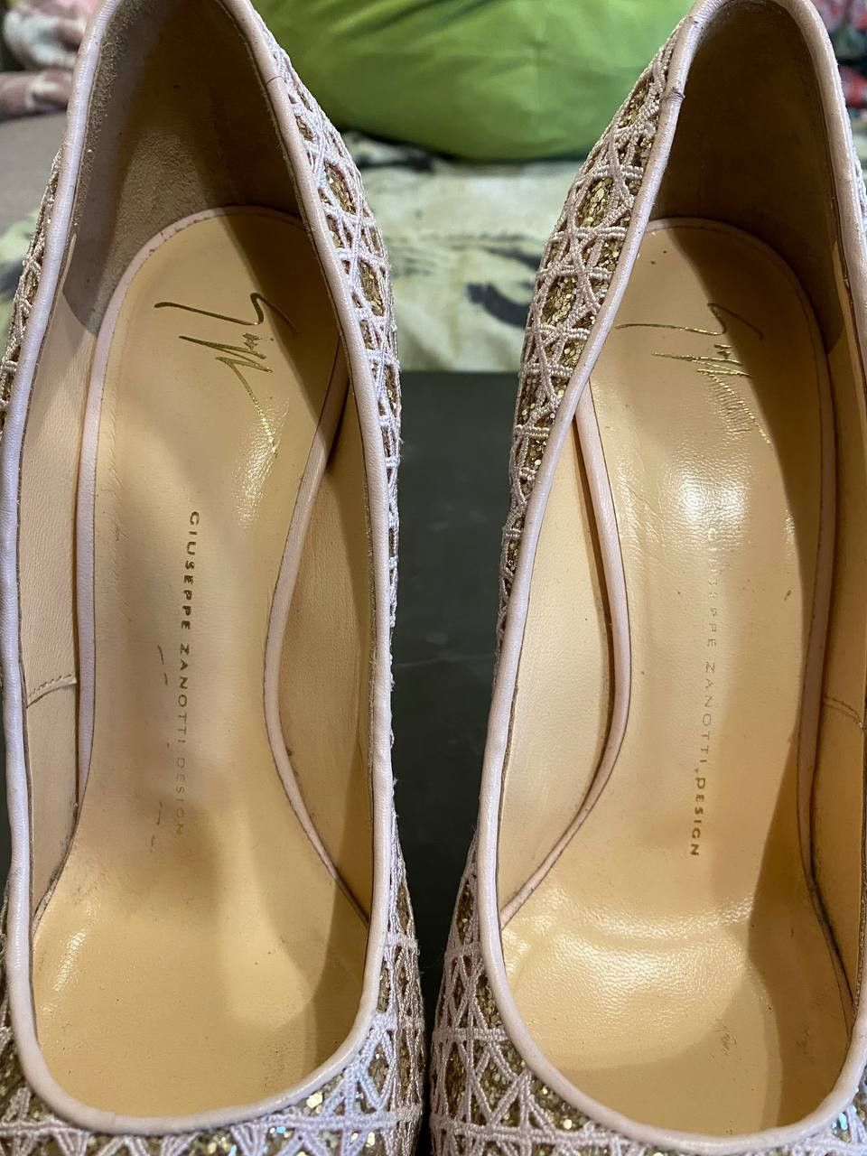 Giuseppe Zanotti Authentic Giuseppe Zanotti embroidered pump heels Size US 9.5 / IT 39.5 - 2 Thumbnail