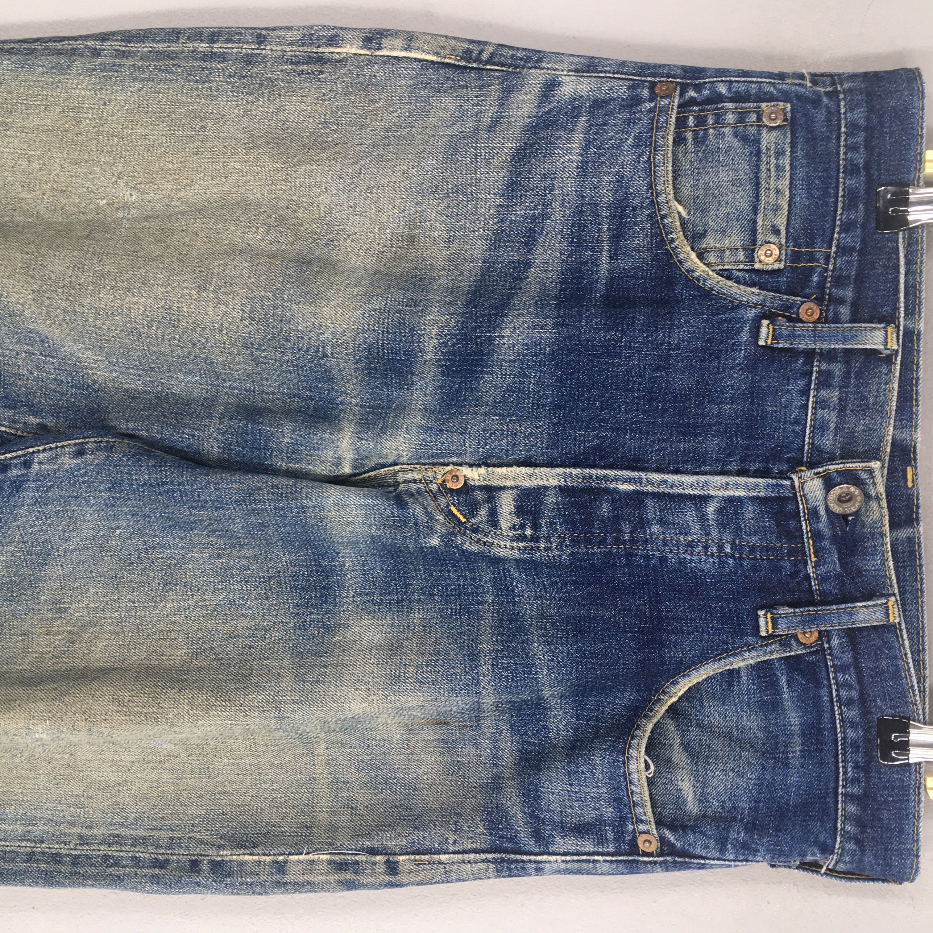 Levi's × Levi's Vintage Clothing × Vintage Size 28x30.5 Vintage Levi's 702 LVC Redline Selvedge Jeans Size 28" / US 6 / IT 42 - 2 Thumbnail