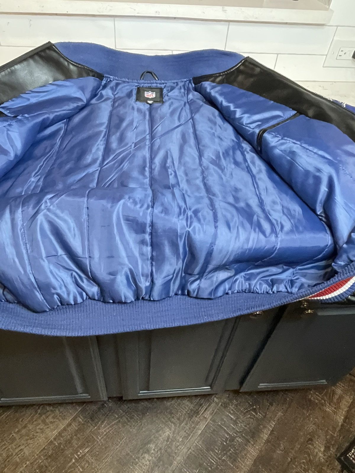 G-III New York Giants Faux Leather Bomber NFL Jacket 2XL *Flaw Size US XXL / EU 58 / 5 - 11 Thumbnail