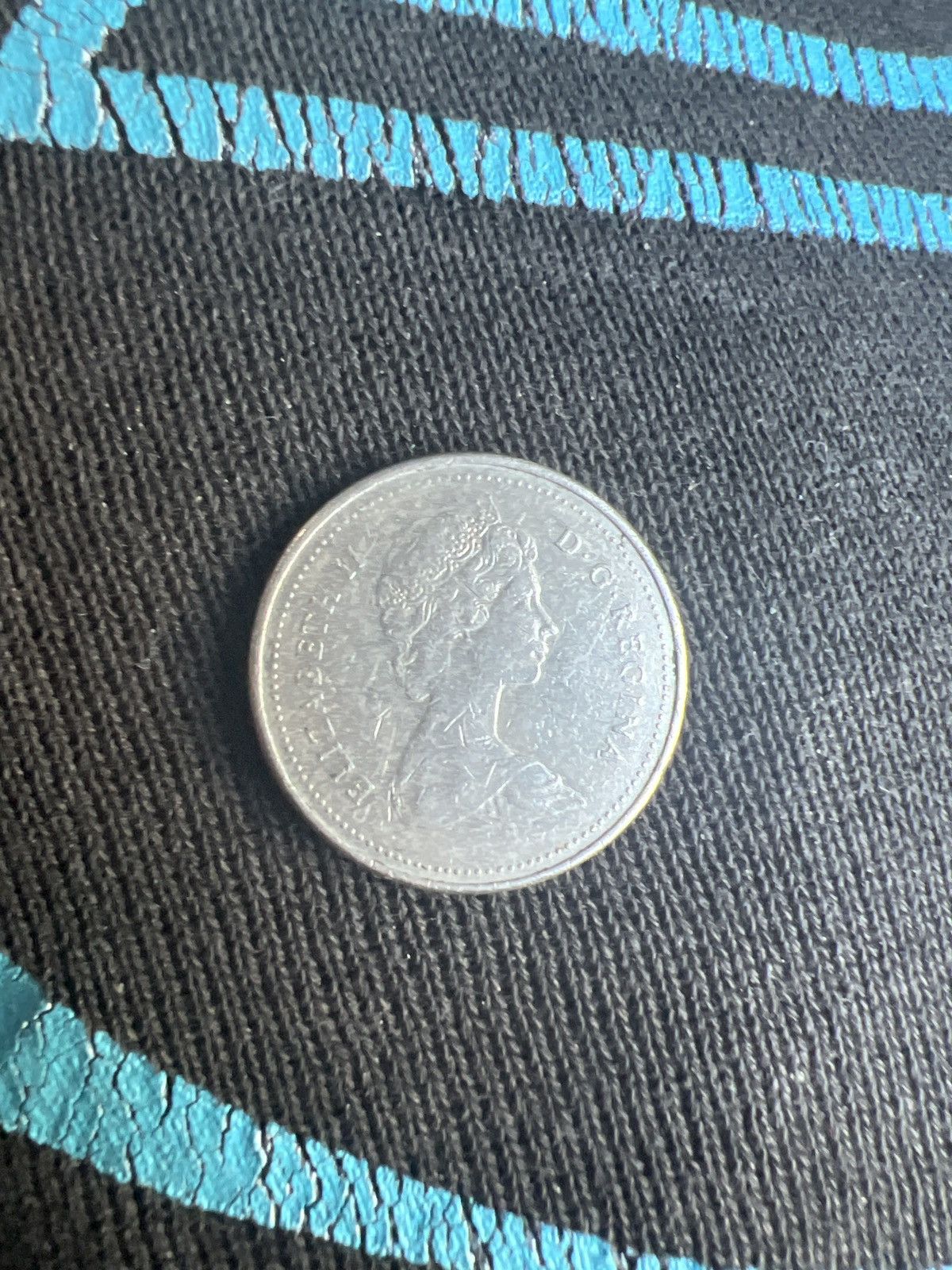 Vintage 1985 Canadian 5 Cents Coin Size ONE SIZE - 1 Thumbnail