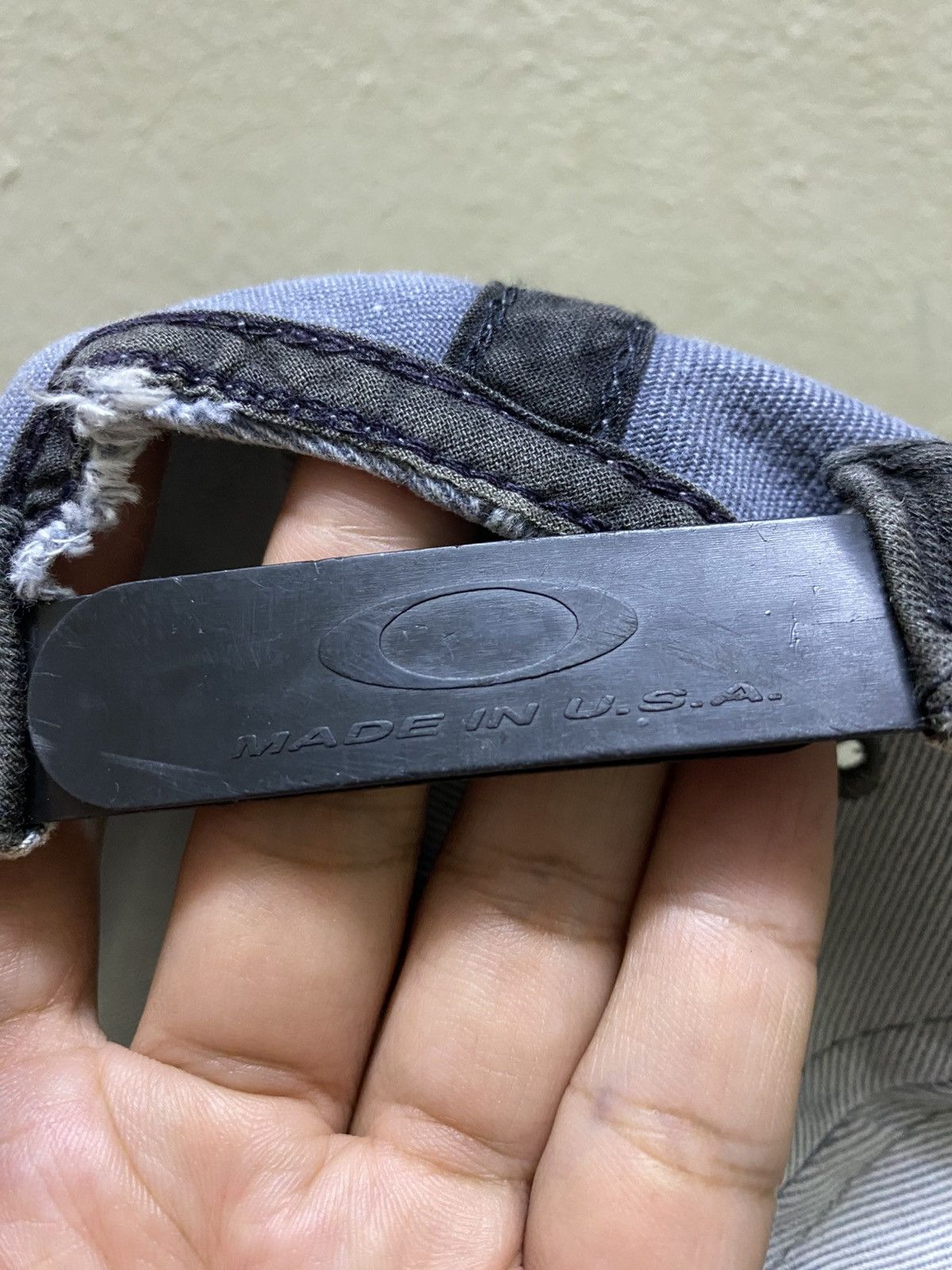 Oakley × Vintage Worn Out Distressed Vintage Oakley software hat Size ONE SIZE - 6 Thumbnail