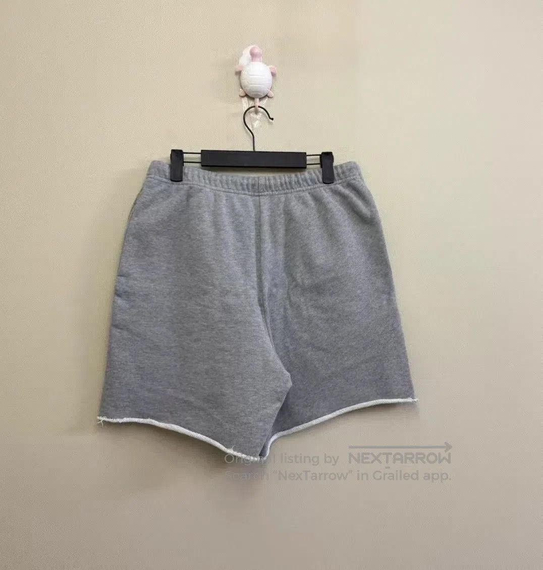 Celine CELINE Gray Embroidered Logo Shorts. Size US 38 / EU 54 - 4 Thumbnail