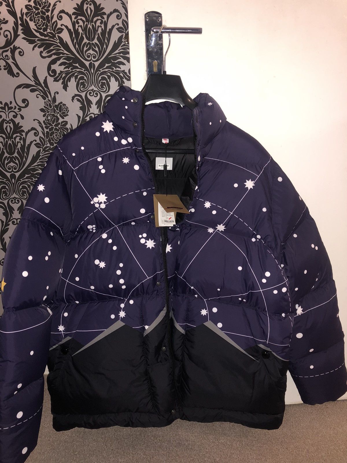 Burberry × Designer Burberry geometric puffer jacket Size US M / EU 48-50 / 2 - 1 Thumbnail