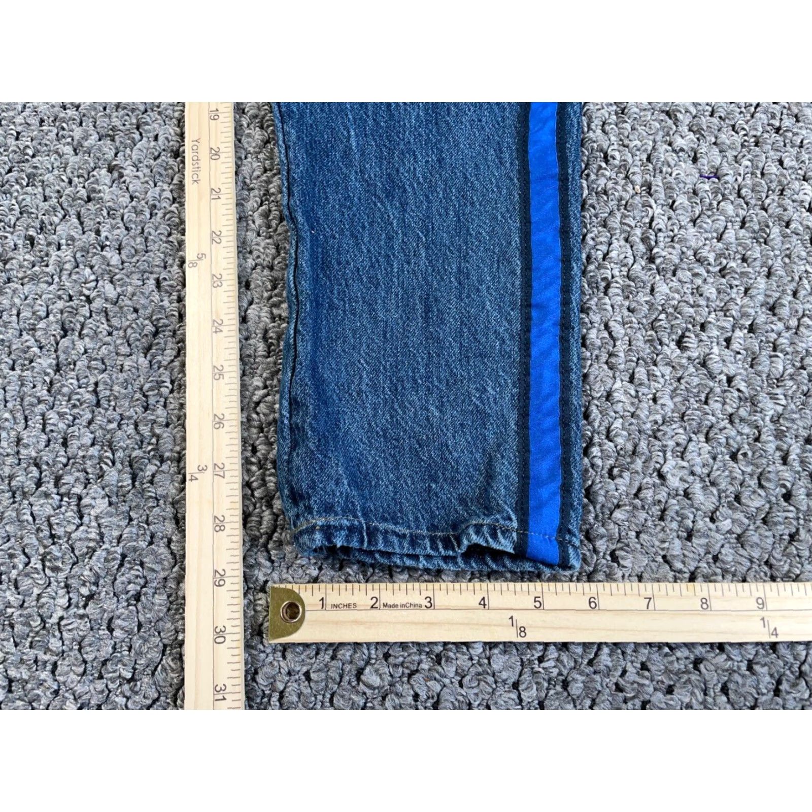 Abercrombie & Fitch VINTAGE Abercrombie & Fitch Jeans Slim 30 x 28 Blue Denim Striped 90s Hipster Mens Jeans (5-Pocket) Short Version: 30 in Inseam 28 in Size US 30 / EU 46 - 5 Thumbnail