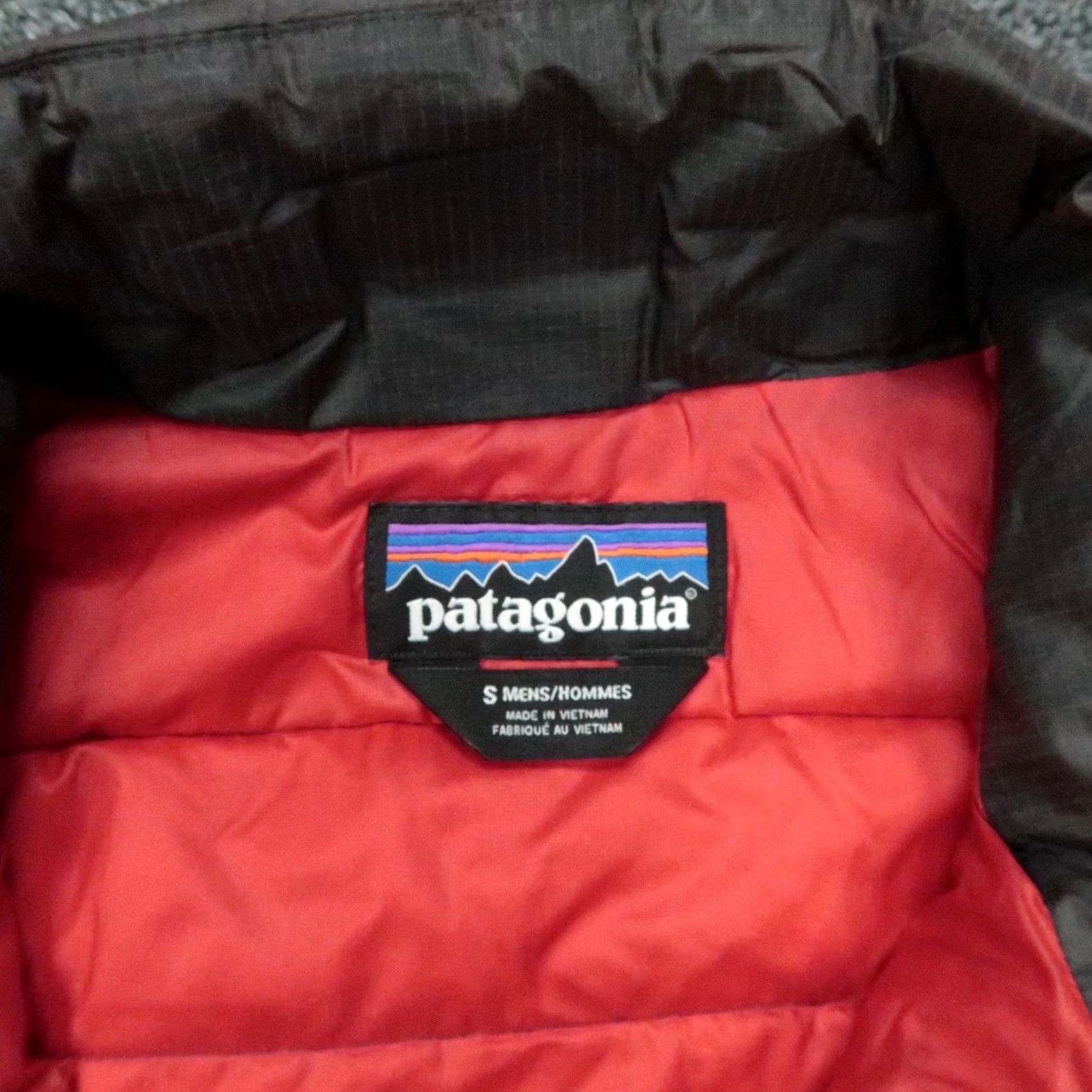 Patagonia Patagonia Vest Mens S Gray Puffer Insulated Down Full Zip Size US S / EU 44-46 / 1 - 3 Thumbnail