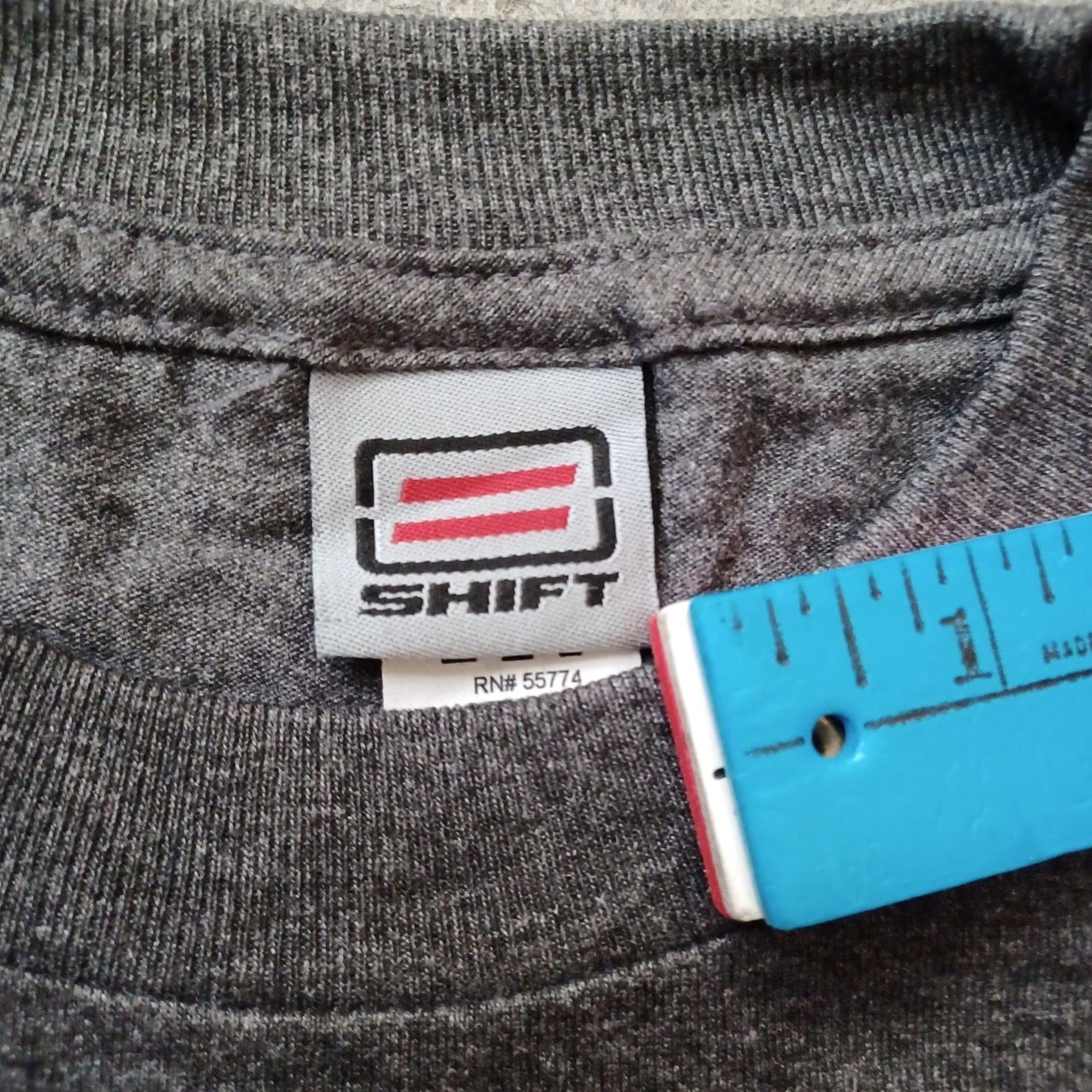 Logo 7 VINTAGE Shift Racing T Shirt Mens Small Gray Raised Center Logo Short Sleeve Size US S / EU 44-46 / 1 - 6 Thumbnail