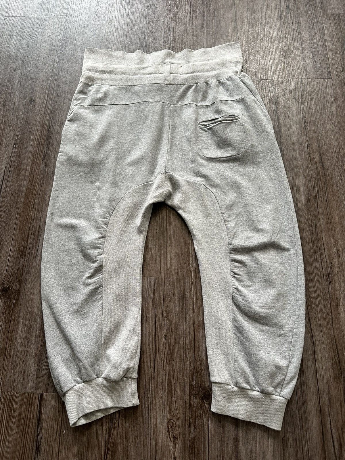 Maison Margiela 🧟‍♀️Maison Margiela🧟‍♀️ Line 10 Crop Sweatpants Size US 33 - 2 Thumbnail