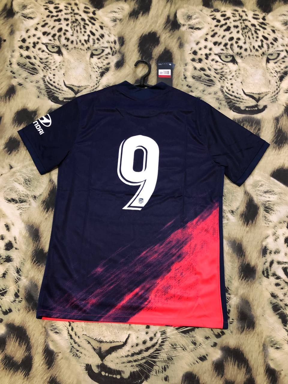 Nike Nike Football Shirt Atletico Madrid Home Soccer jersey Size US L / EU 52-54 / 3 - 15 Thumbnail