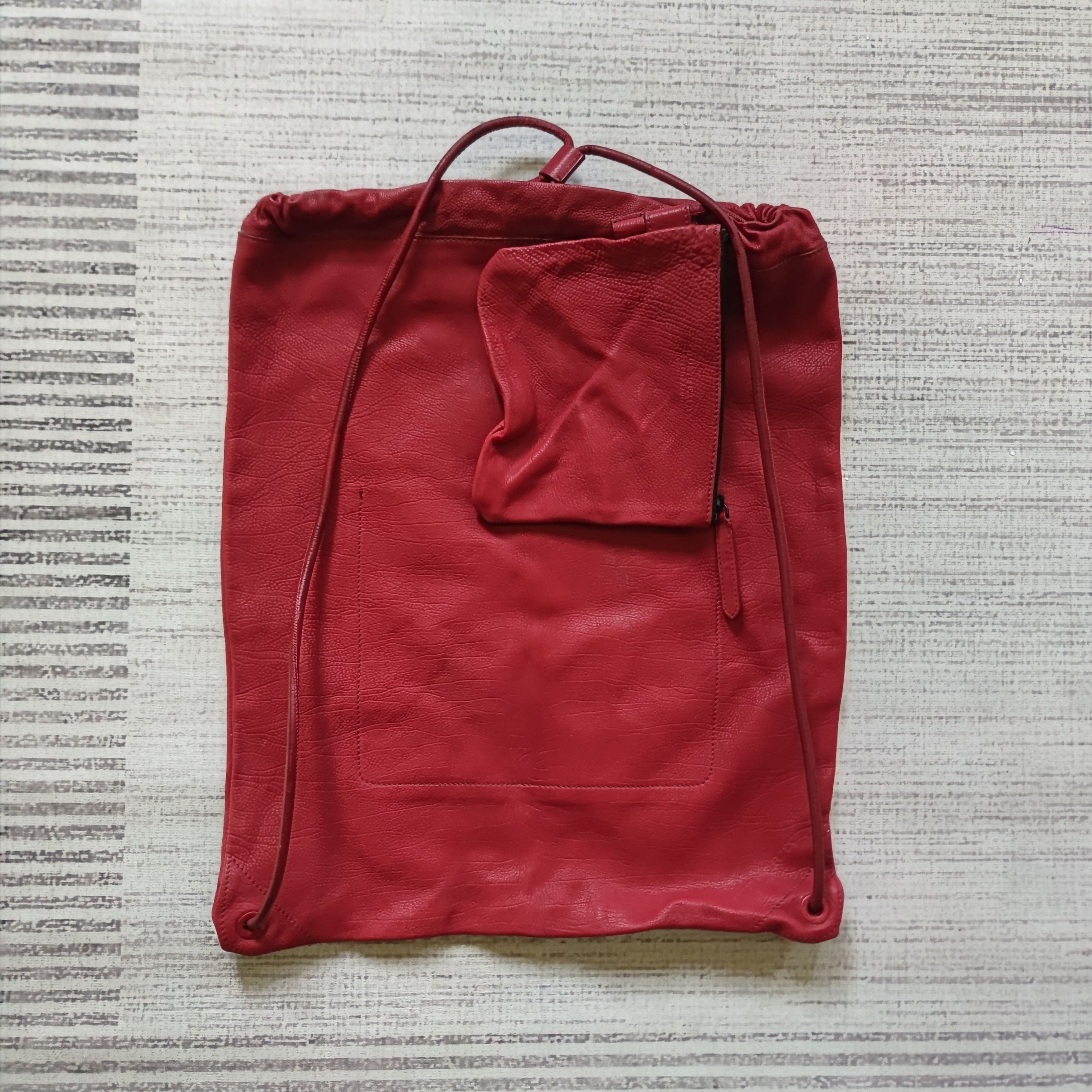 Burberry × Burberry Prorsum AUTHENTIC SS14 BURBERRY RED LEATHER DRAWSTRING BAG Size ONE SIZE - 1 Thumbnail