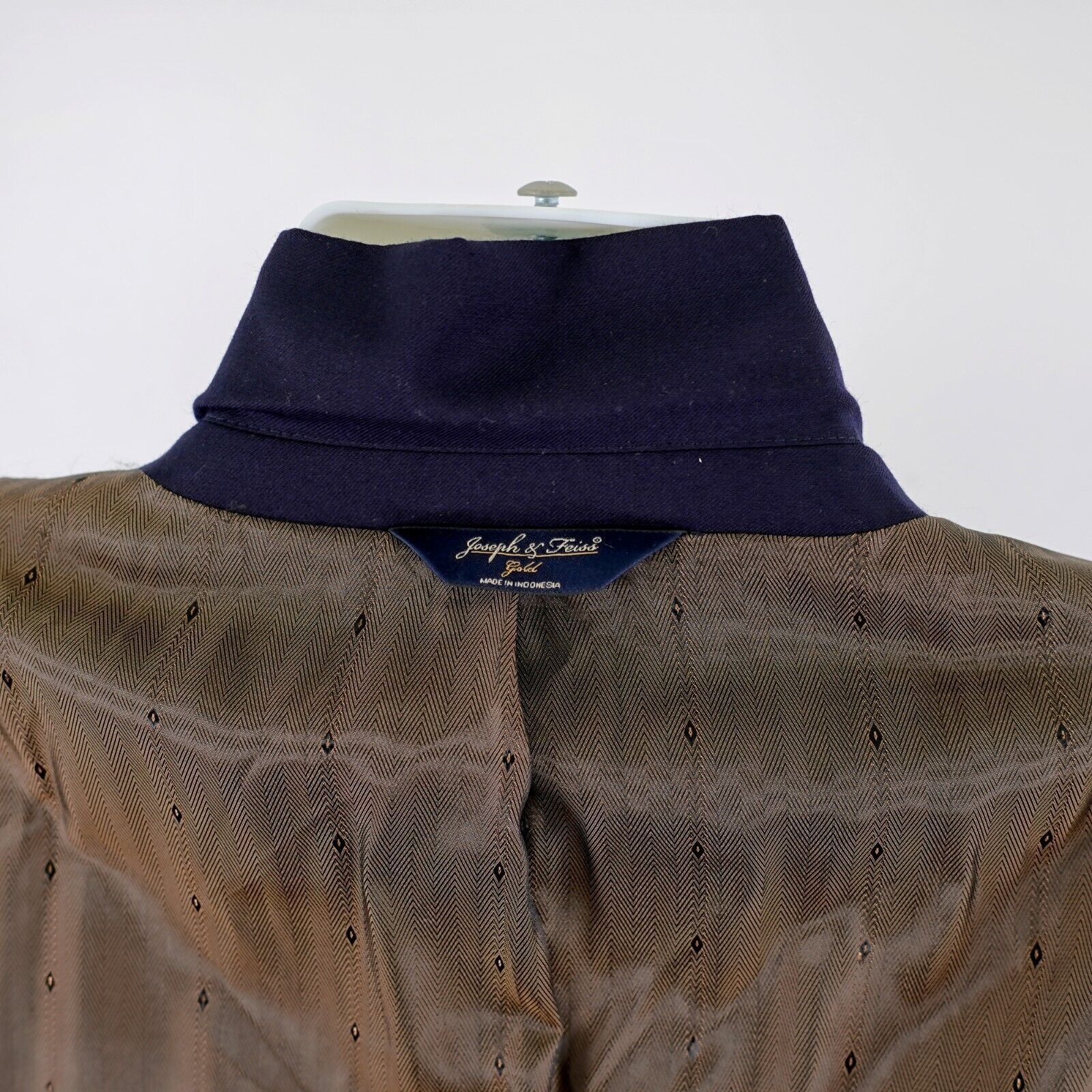 Joseph & Feiss Joseph & Feiss Gold Blue Wool 48L Or Slim 50L 2 Button Suit Size 48L - 12 Thumbnail