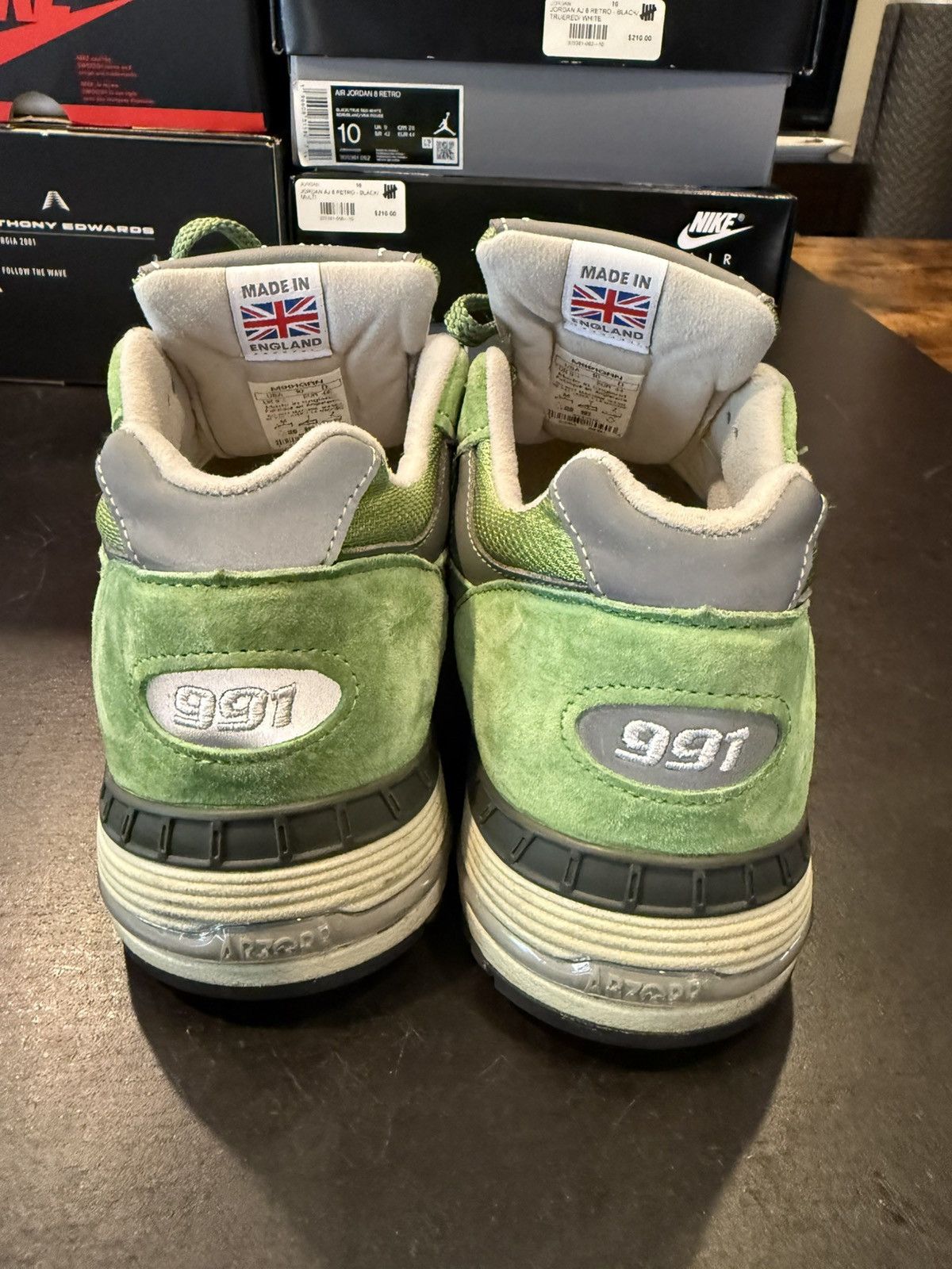 New Balance New Balance 991 Made in UK Bright Green US10 Size US 10 / EU 43 - 6 Thumbnail