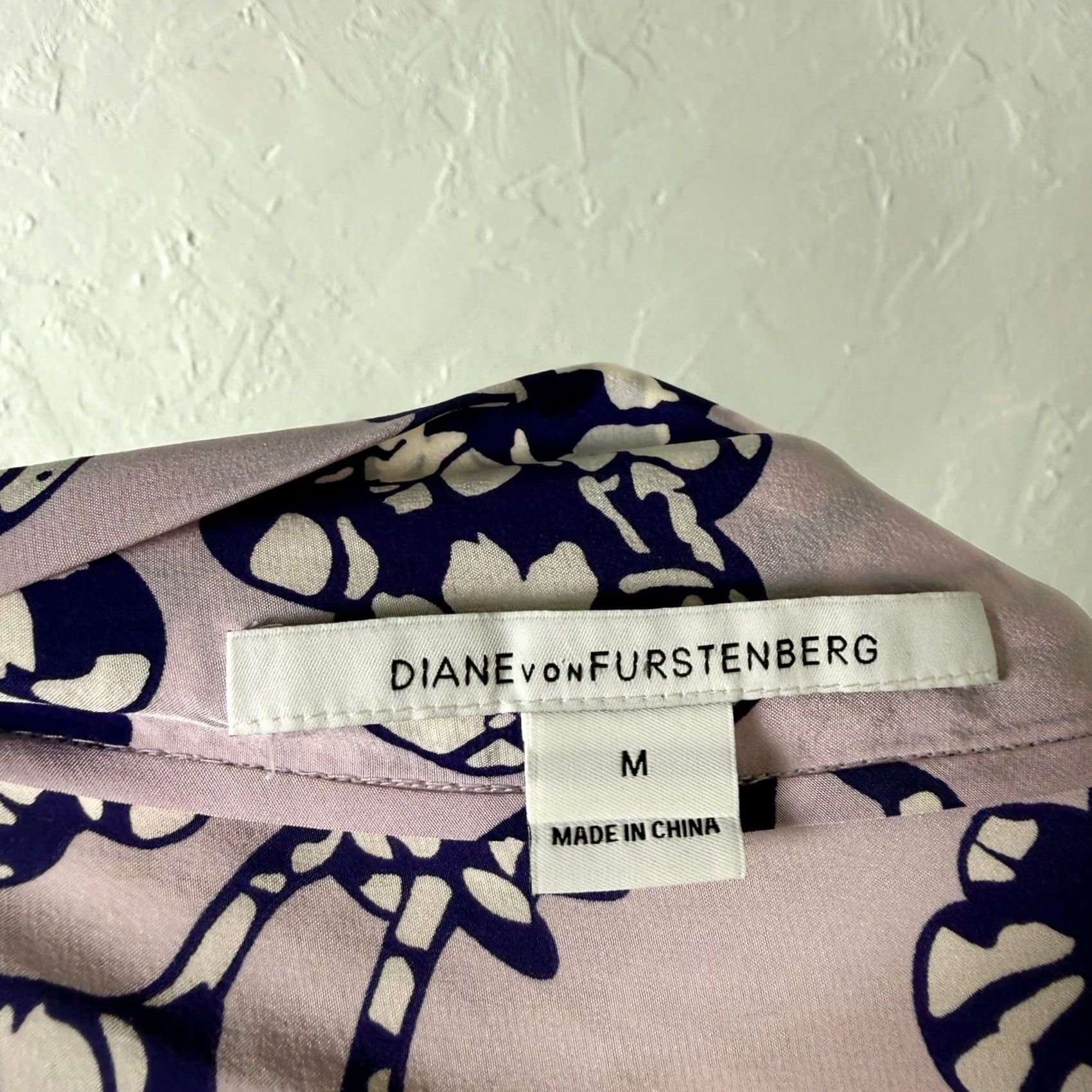 Diane von Furstenberg Diane von Furstenberg Shirt Womens M Purple Women Landie Floral Silk Bohemian Size M / US 6-8 / IT 42-44 - 5 Thumbnail
