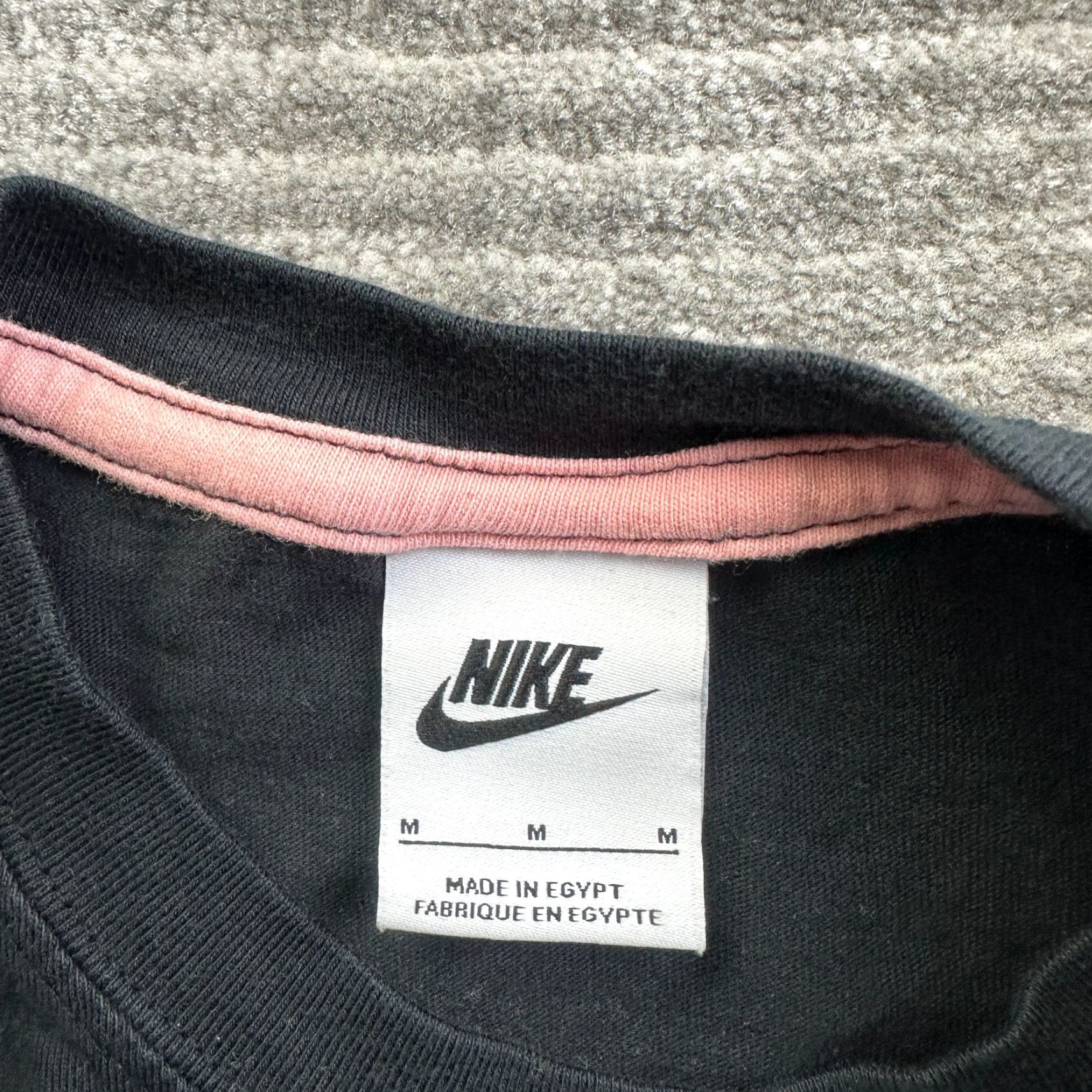 Nike Nike Shirt Mens Medium Black Graphic Sportswear Cuasl Size US M / EU 48-50 / 2 - 6 Thumbnail