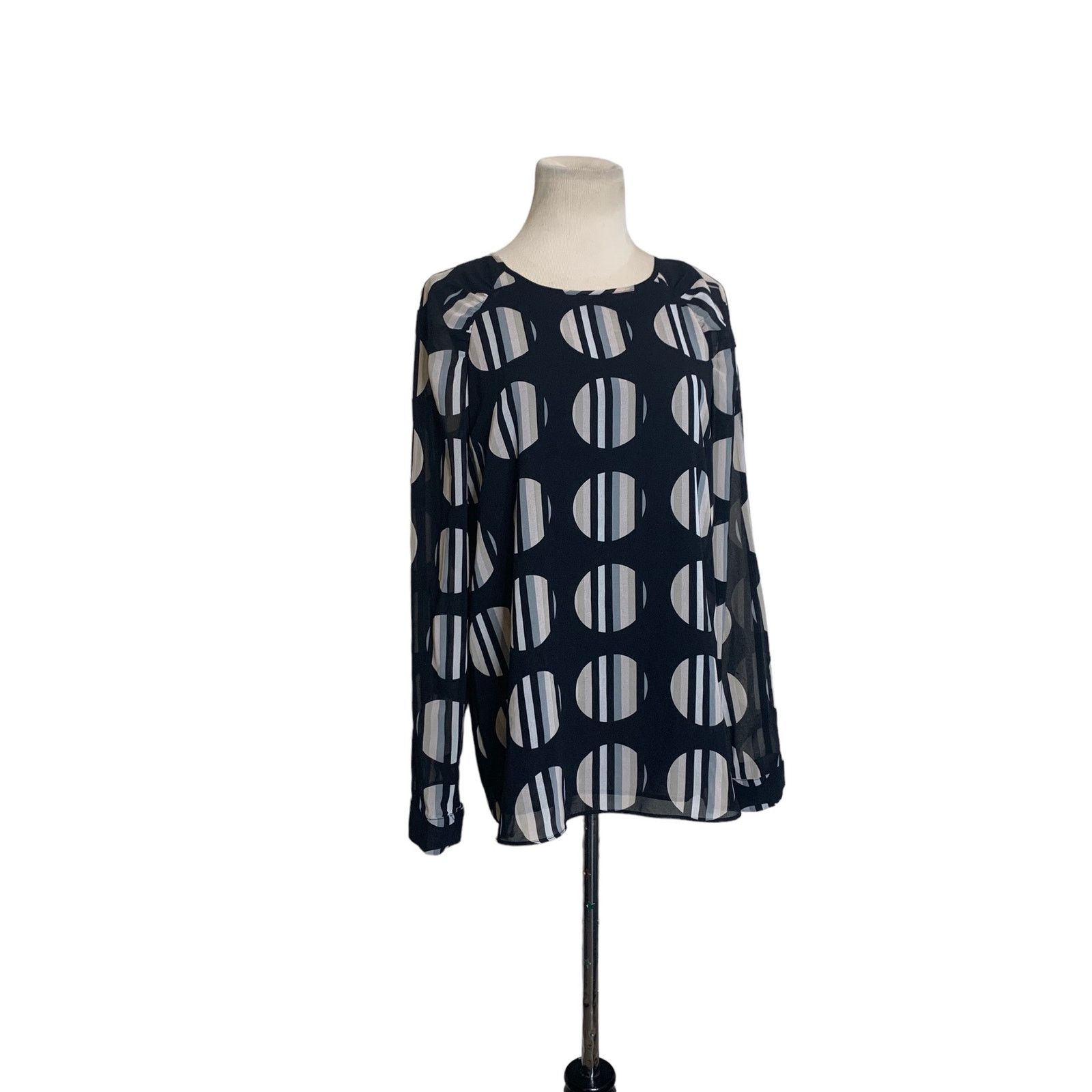 Calvin Klein Calvin Klein Geometric Pattern Long Sleeves Blouse Size M Size M / US 6-8 / IT 42-44 - 7 Thumbnail