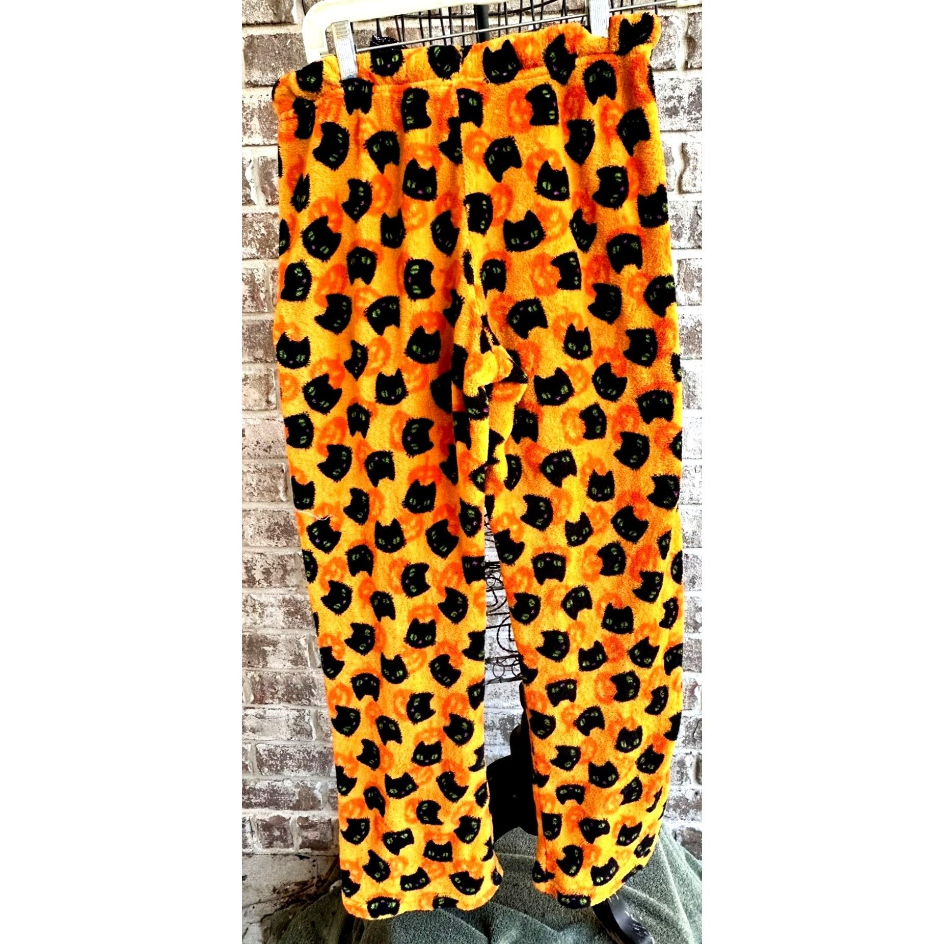 Other Pillow Talk Pajama Bottoms Medium Black Cats Jack O Lanterns Size 30" / US 8 / IT 44 - 9 Thumbnail