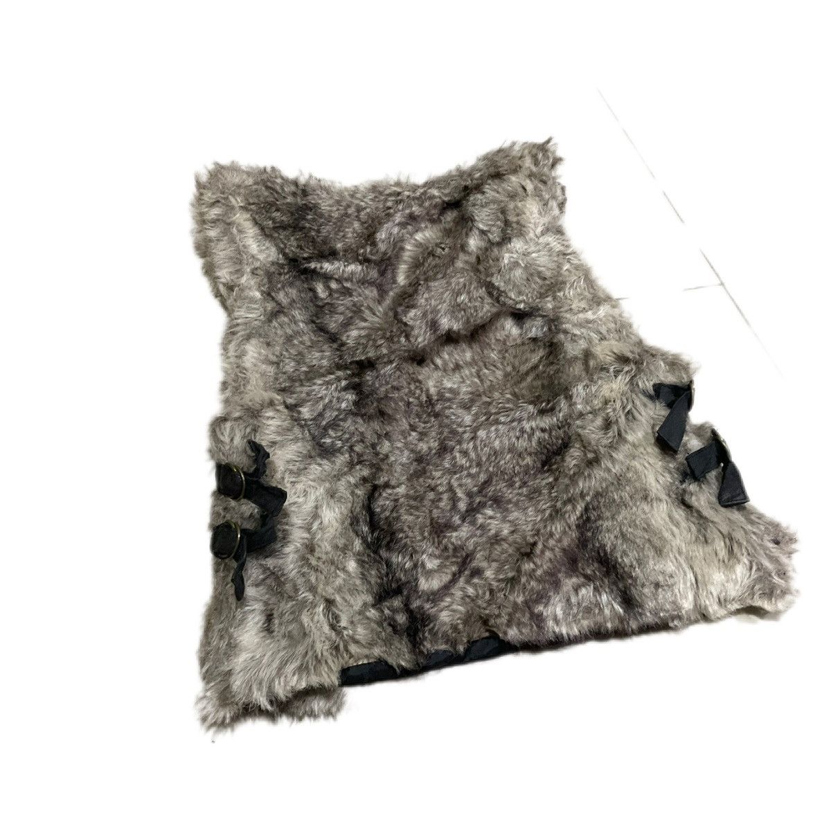 14th Addiction × If Six Was Nine × Tornado Mart 🔥Rare Y2K Archived Tornado Mart Faux Fur Vest Size US M / EU 48-50 / 2 - 5 Thumbnail