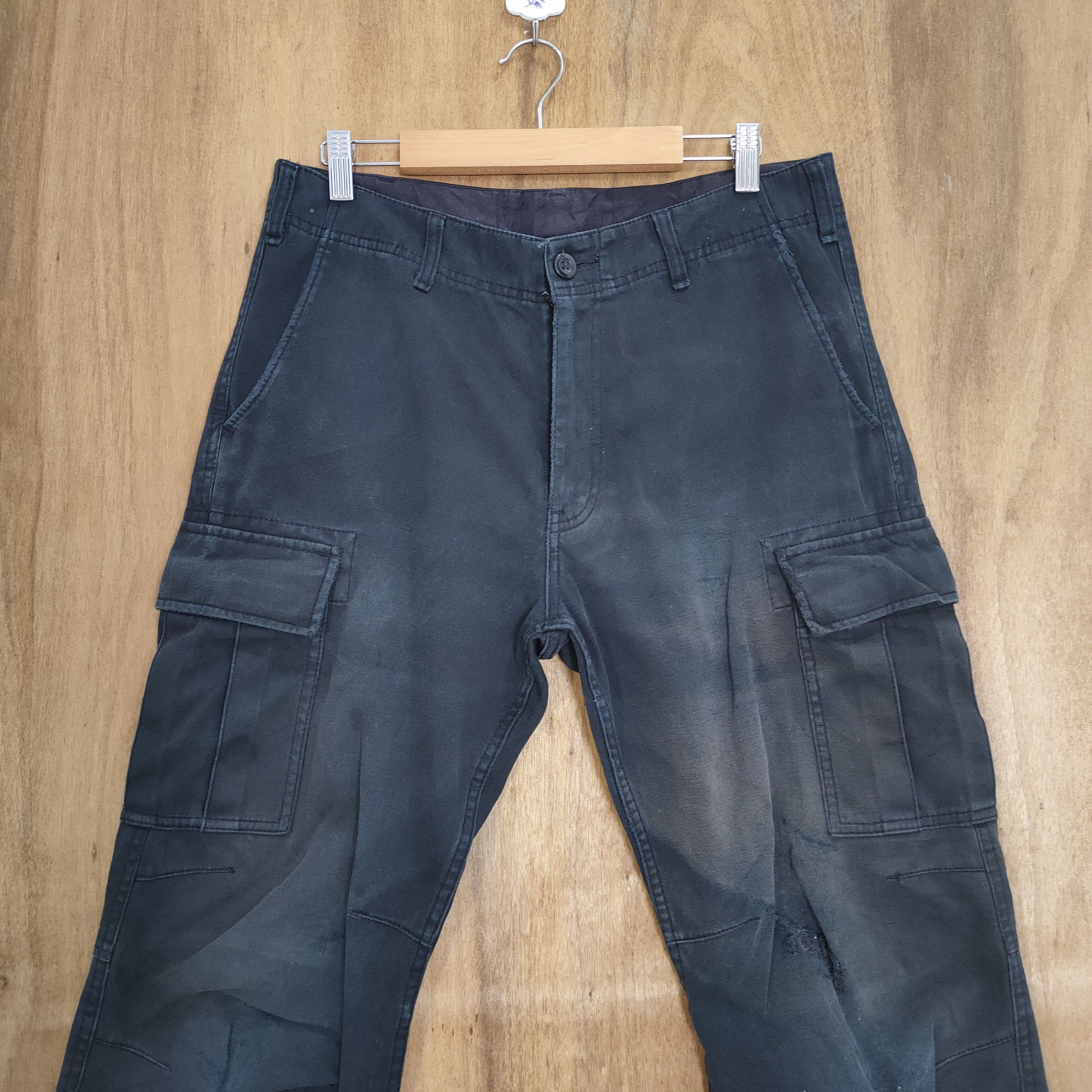 Japanese Brand VINTAGE JAPANESE BRAND DARK BLUE RUSTY CARGO PANTS Size US 32 / EU 48 - 2 Thumbnail