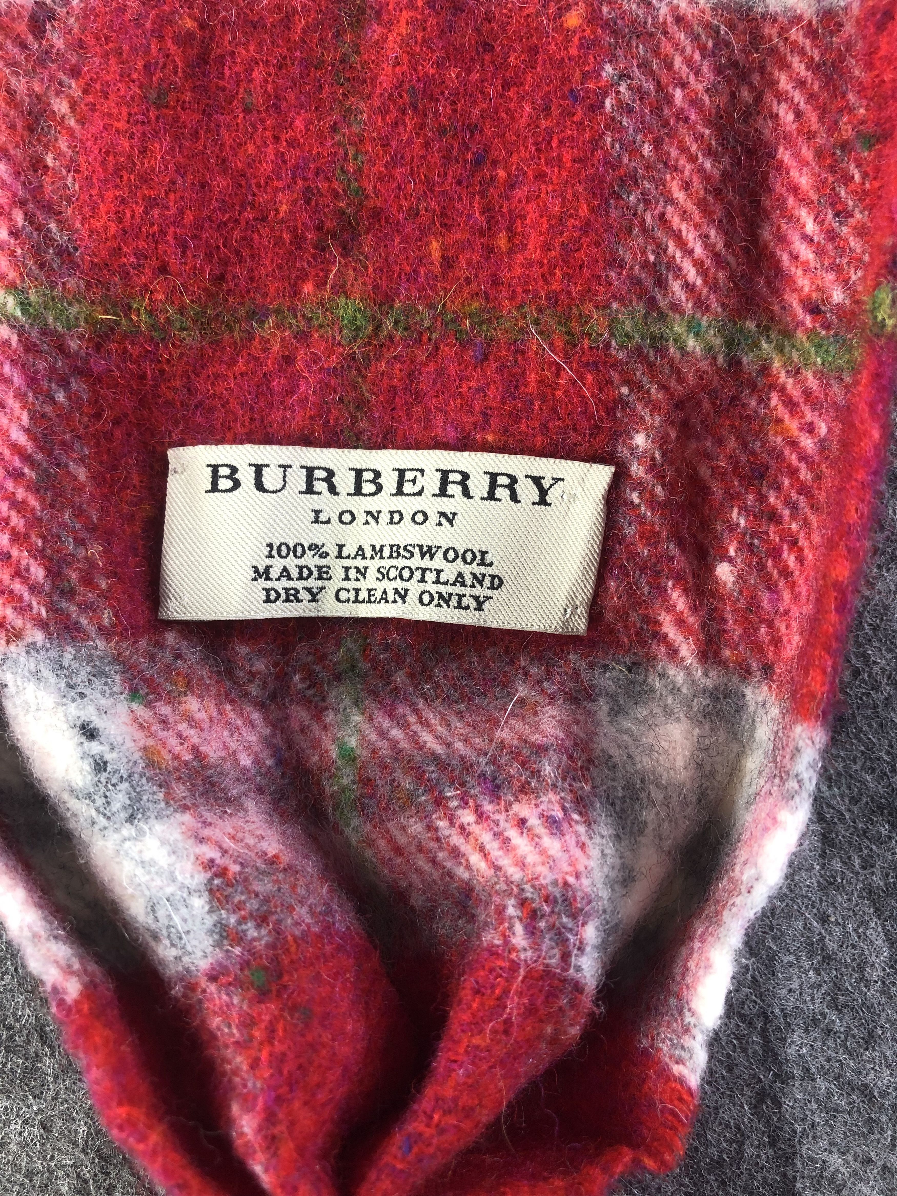 Burberry Burberry Nova Check Wool Bobbles Scarf Muffler V1601 Size ONE SIZE - 3 Thumbnail