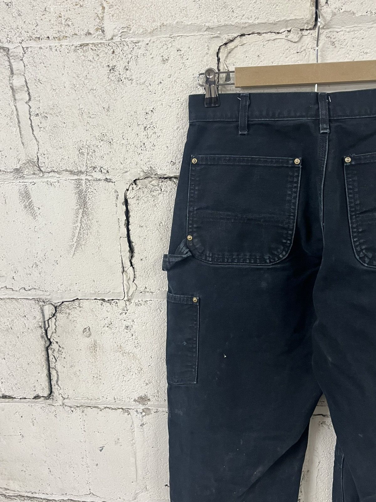 Carhartt Carhartt double knees thrashed and faded black rare skater Size US 30 / EU 46 - 10 Thumbnail