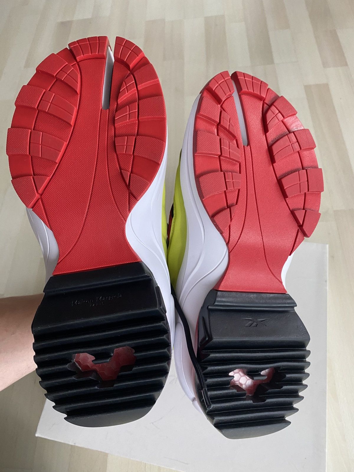 Maison Margiela × Reebok Maison Margiela x Reebok Tabi New With Box Sneakers Size US 8.5 / EU 41-42 - 9 Thumbnail