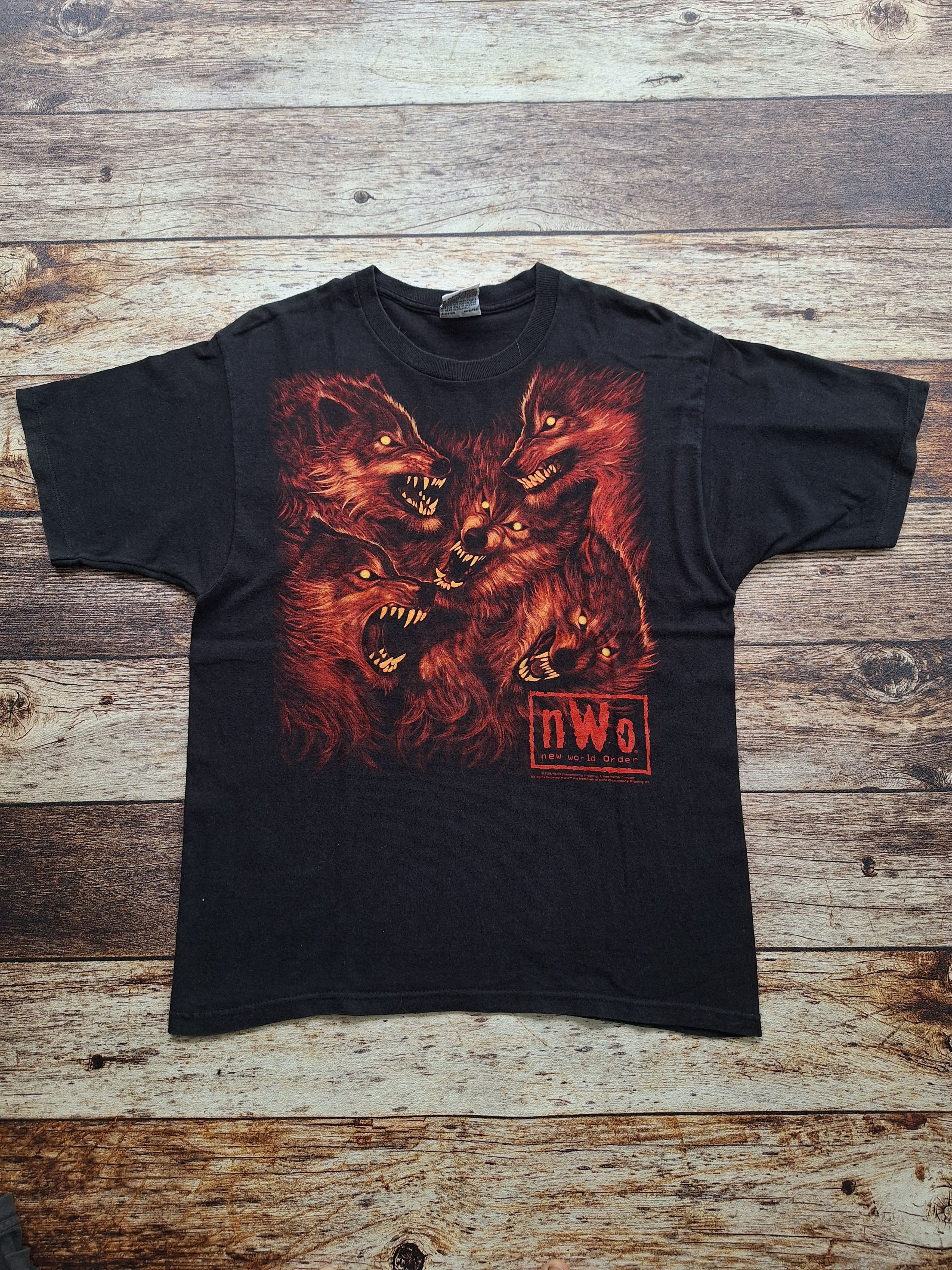 WWE 🔥RARE🔥 Vintage 90s NWO wolfpack liquid blue 1998 graphic Size US M / EU 48-50 / 2 - 2 Thumbnail