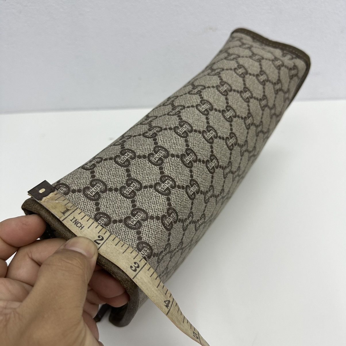 Vintage ‼️YES‼️ AUTHENTIC GUCCI GG PLUS CLUTCH BAG Size ONE SIZE - 12 Thumbnail