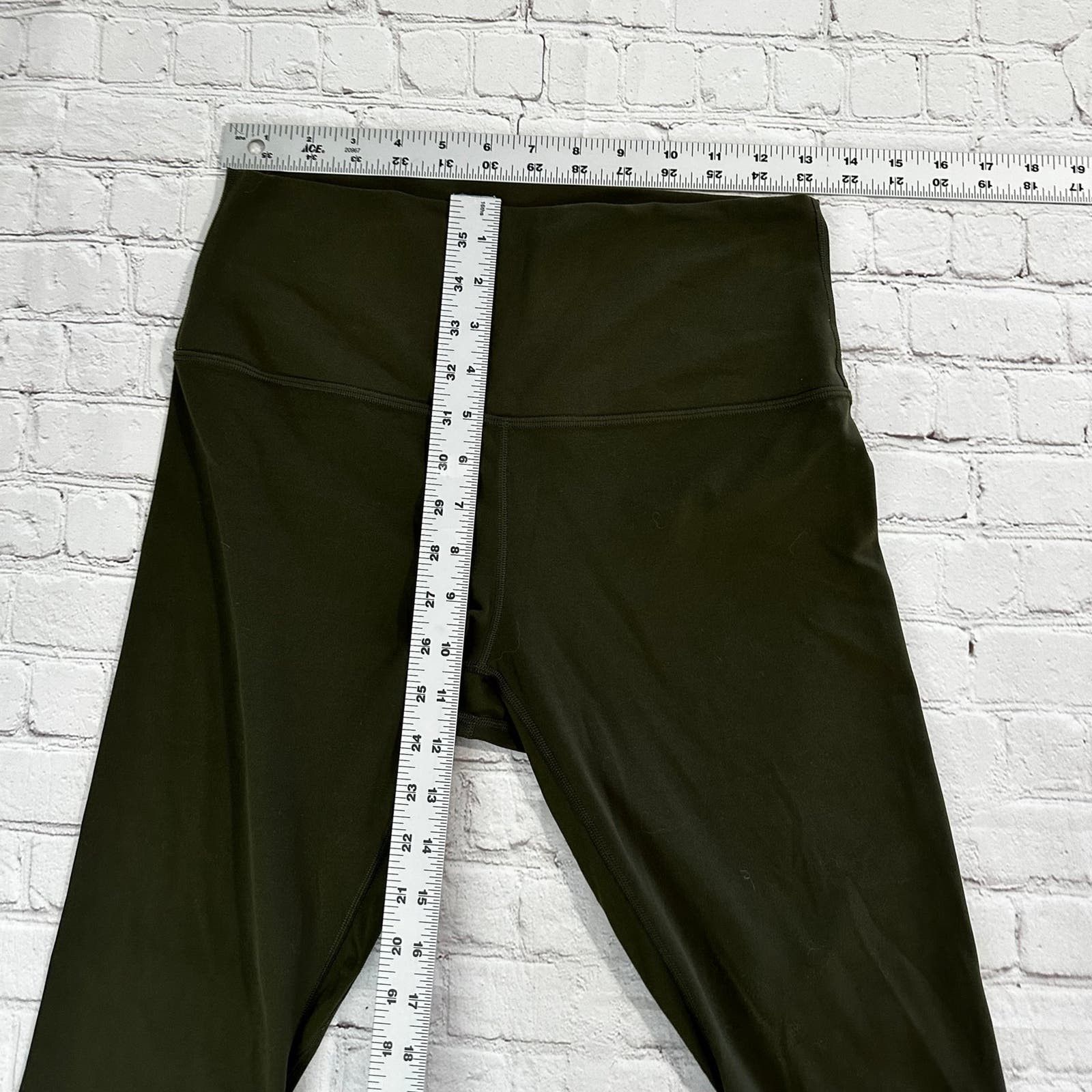 Lululemon lululemon leggings size 10 Size 32" / US 10 / IT 46 - 4 Thumbnail