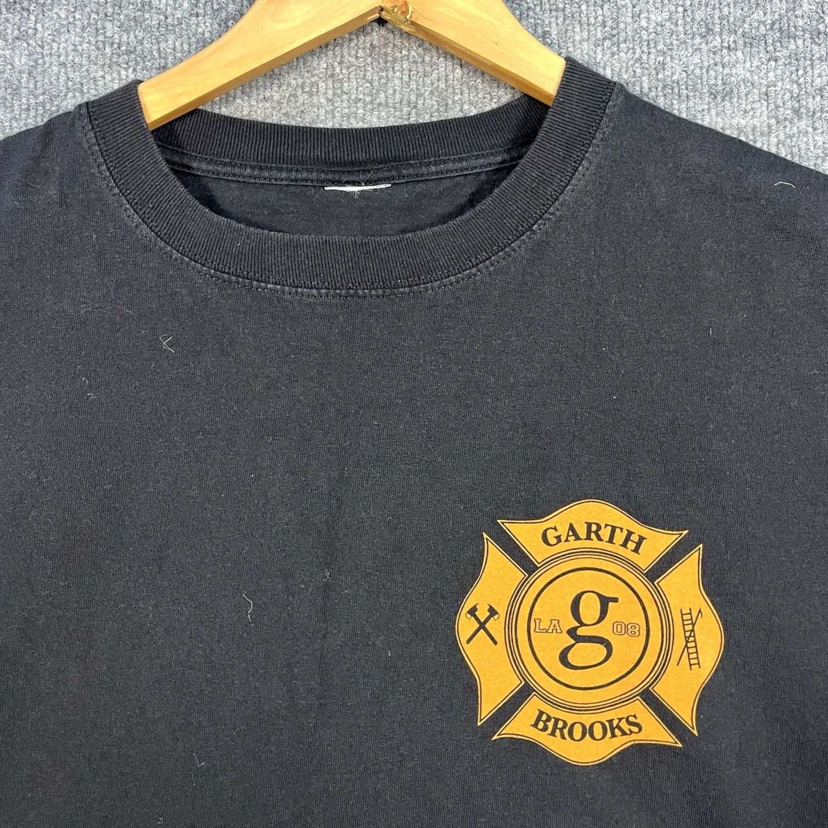 Brooks Vintage Hanes Beefy Garth Brooks Shirt XL LA Firefighters Concert 2008 Y2K Country Graphic Mens Regular Short Sleeve Black Size US XL / EU 56 / 4 - 5 Thumbnail