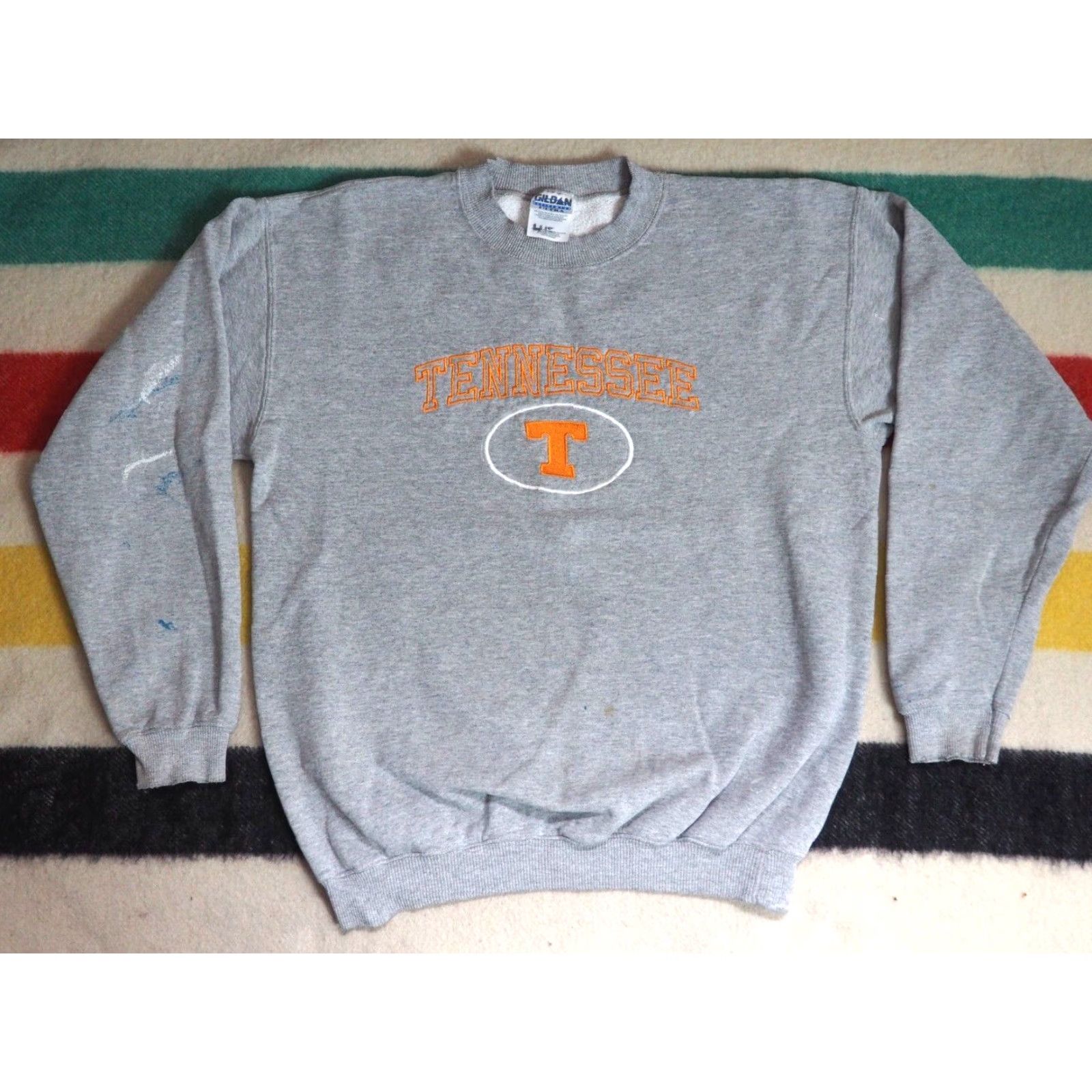 Gildan VINTAGE Gildan University Tennessee Sweatshirt Pullover Gray 90s Crew Neck Long Sleeve L Men Basketball Logo Embroidered Durables Size US L / EU 52-54 / 3 - 2 Thumbnail