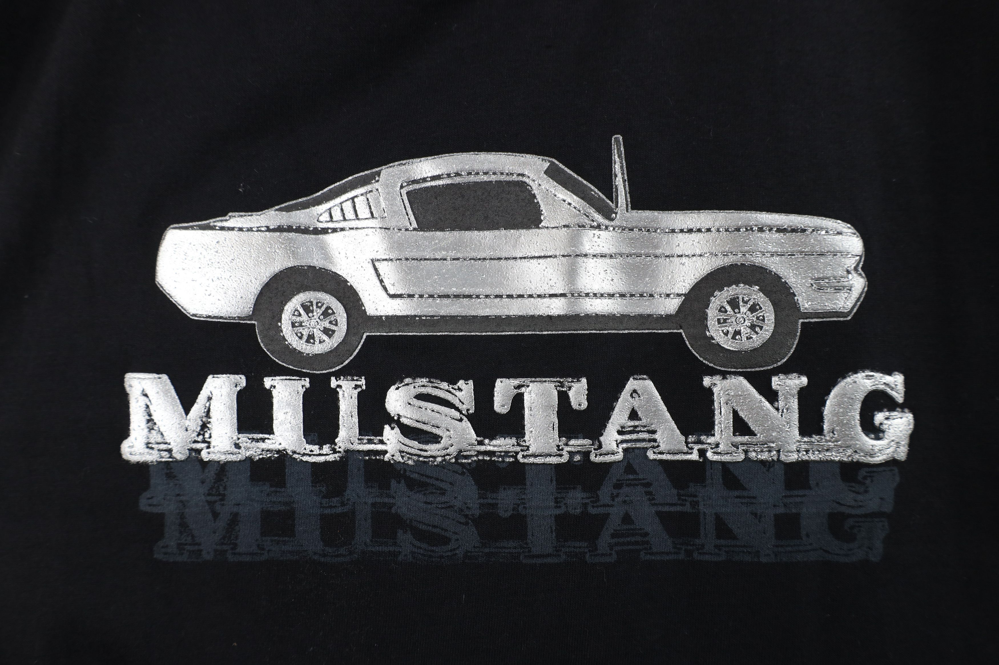 Vintage Deadstock Vintage Y2K Ford Motor Co Mustang Car T-Shirt Size US L / EU 52-54 / 3 - 4 Thumbnail