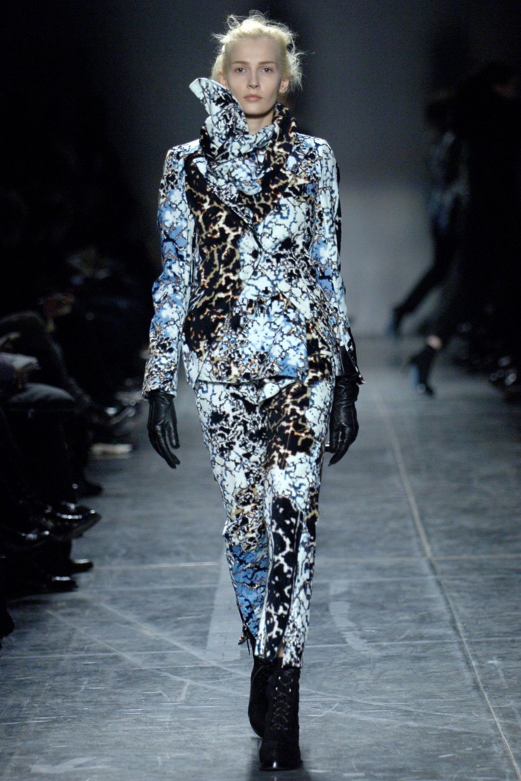 Ann Demeulemeester Ann Demeulemeester AW06 Asymmetrical Cropped Blazer Size US XS / EU 42 / 0 - 15 Thumbnail