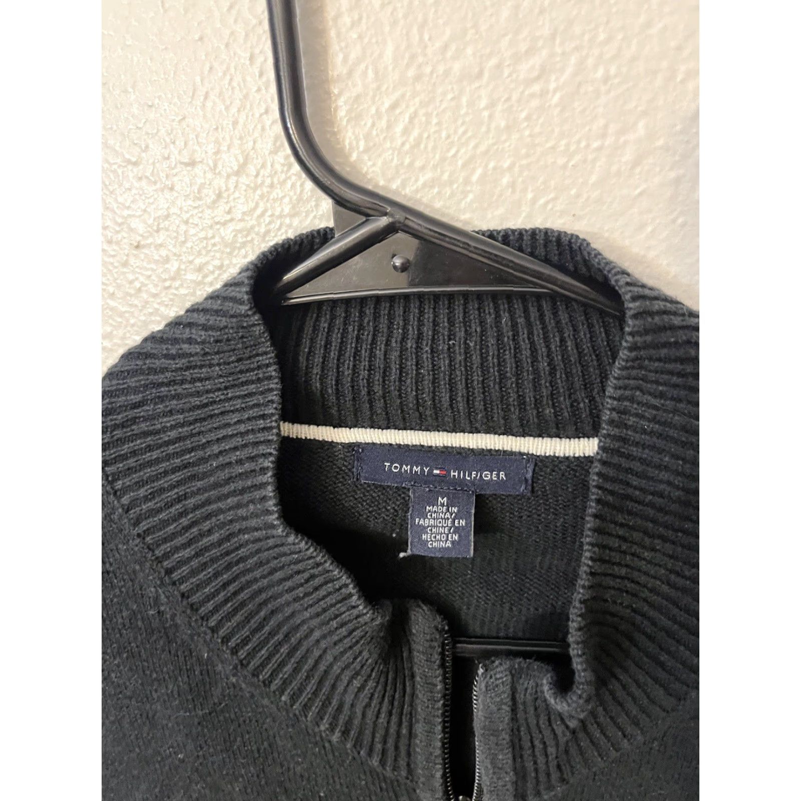 Tommy Hilfiger VINTAGE Tommy Hilfiger Women's Sweater Full Zip Knit Cotton Spandex Black Medium School Style Size M / US 6-8 / IT 42-44 - 3 Thumbnail