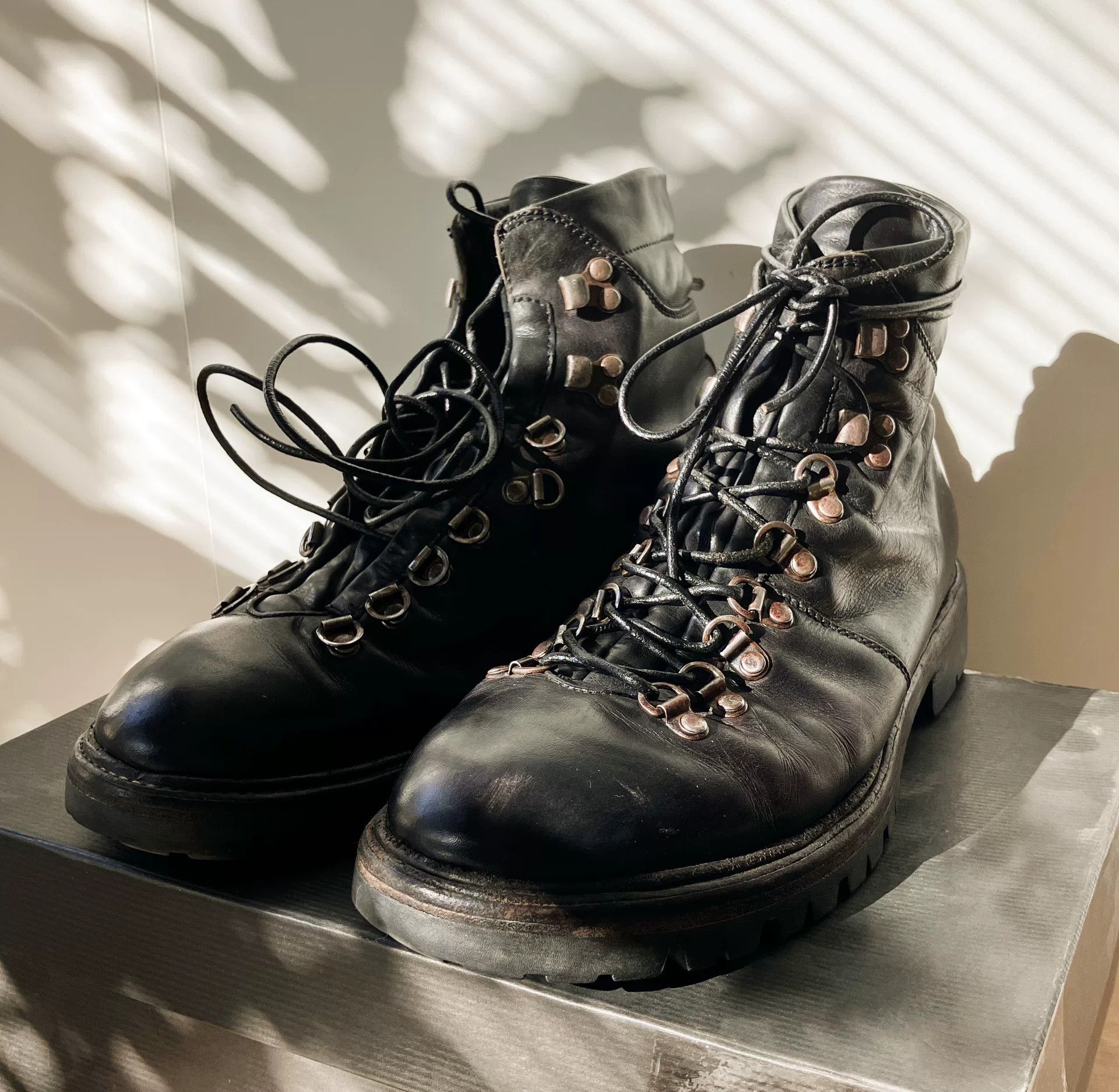 HTC Vibram Black Leather Boots Size 41