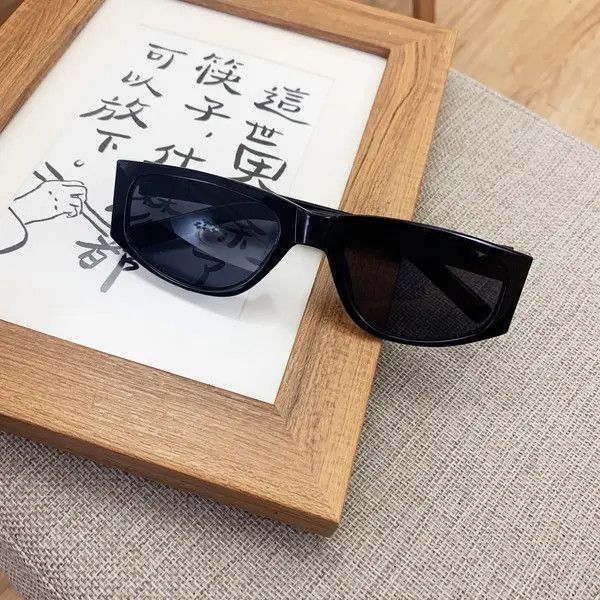 Vintage Retro punk sunglasses Size ONE SIZE - 1 Thumbnail