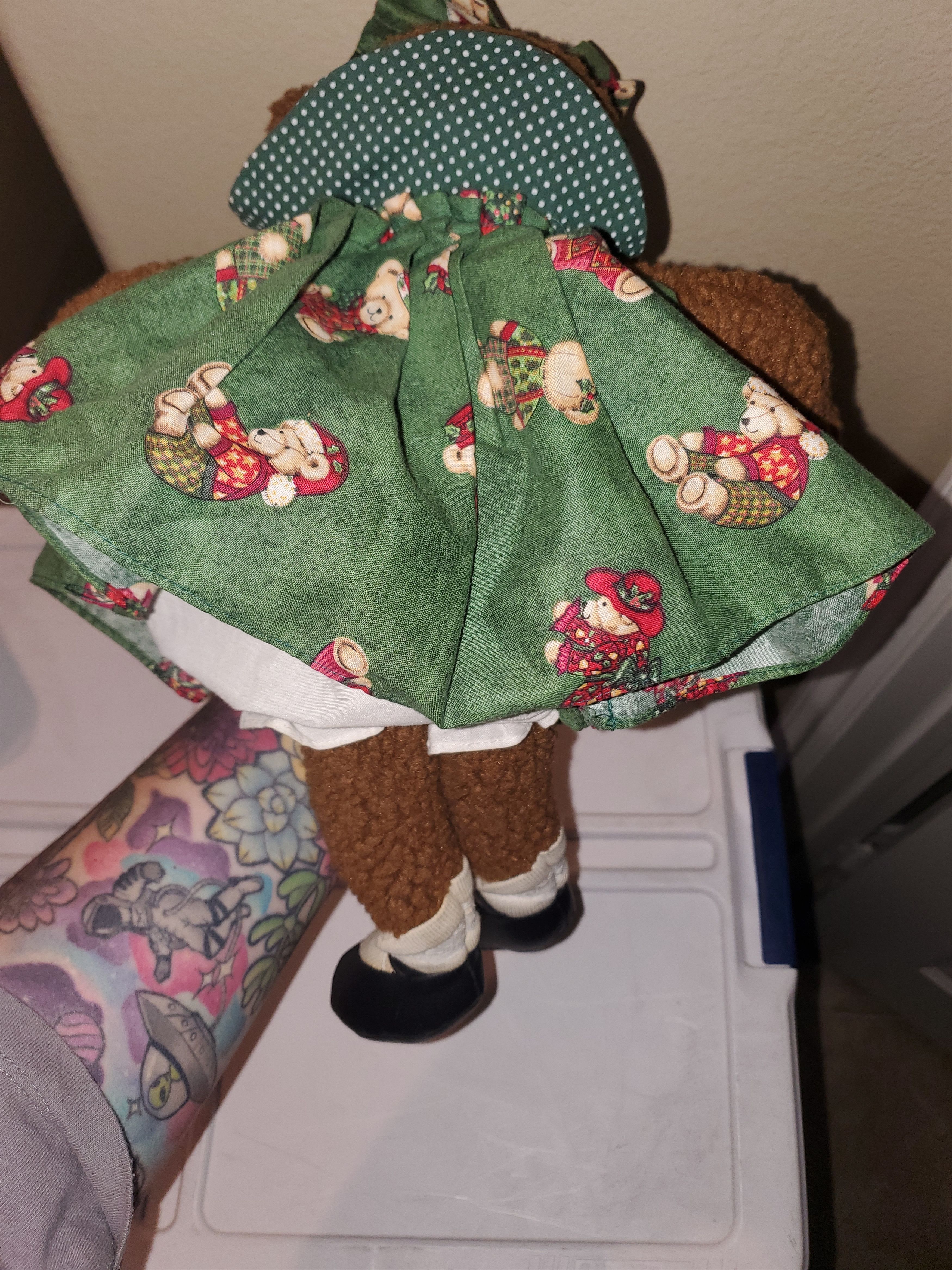 Vintage Vintage 1997 ANCO brand teddy bear w/ green dress + bow Size ONE SIZE - 3 Thumbnail