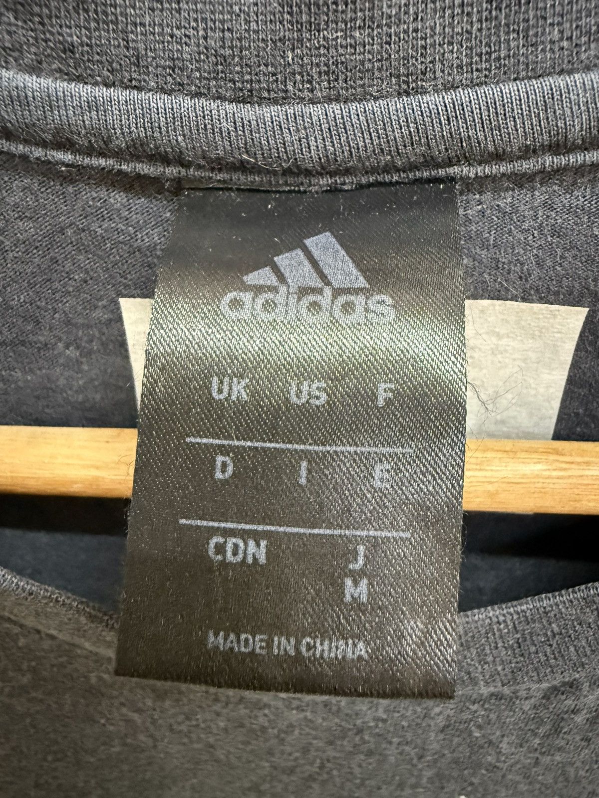 Adidas Adidas Spellout bigogo Tshirt Size US XS / EU 42 / 0 - 7 Thumbnail