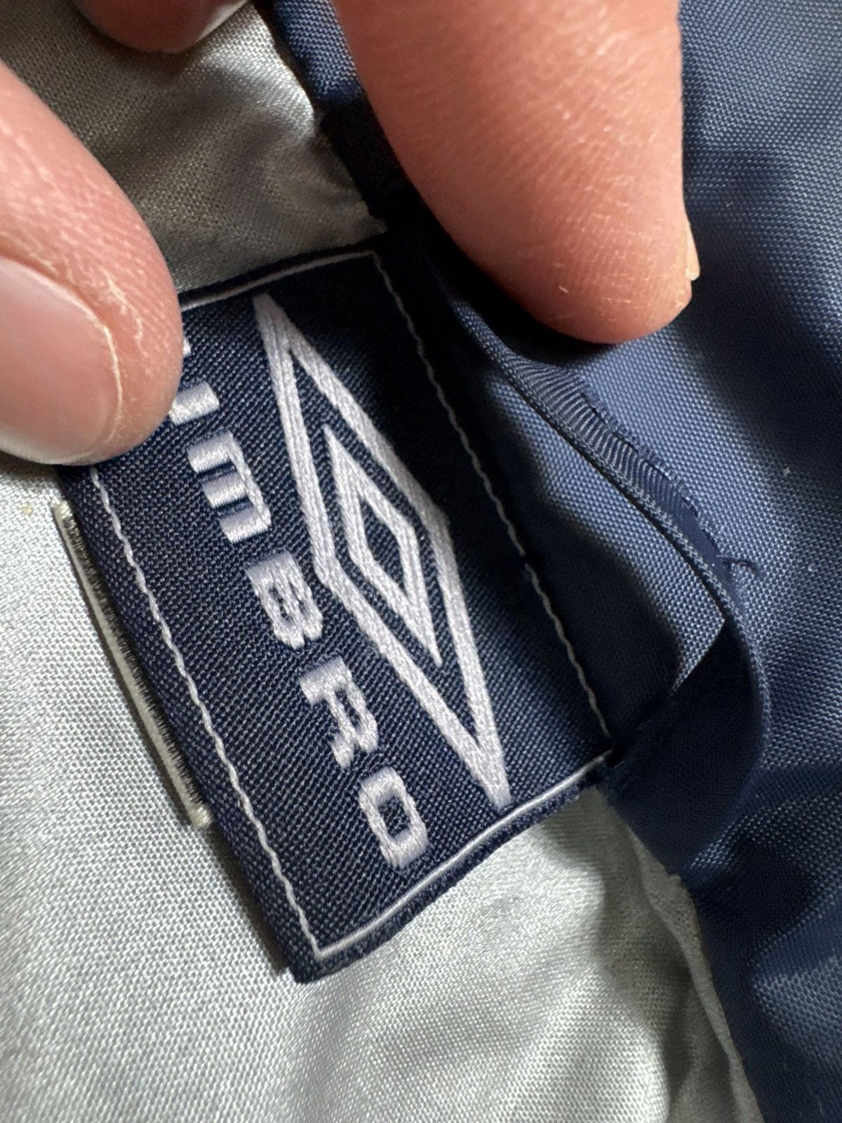 Umbro Umbro Nylon Light Windbreakers Jacket Big Logo Navy Size S Size US S / EU 44-46 / 1 - 8 Thumbnail