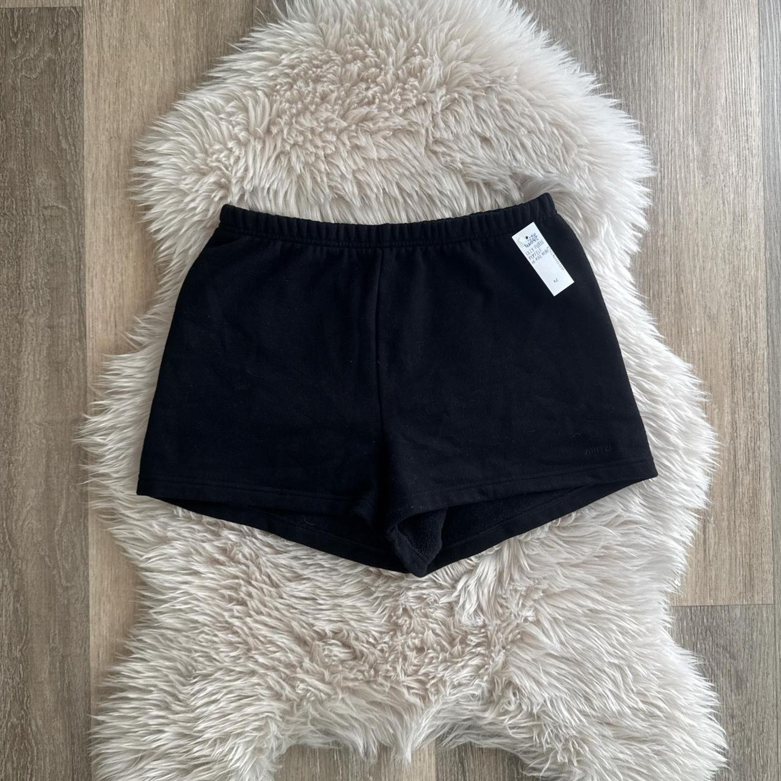 Aritzia NWT ARITZIA Sweatfleece Short - Black M Size 28" / US 6 / IT 42 - 2 Thumbnail