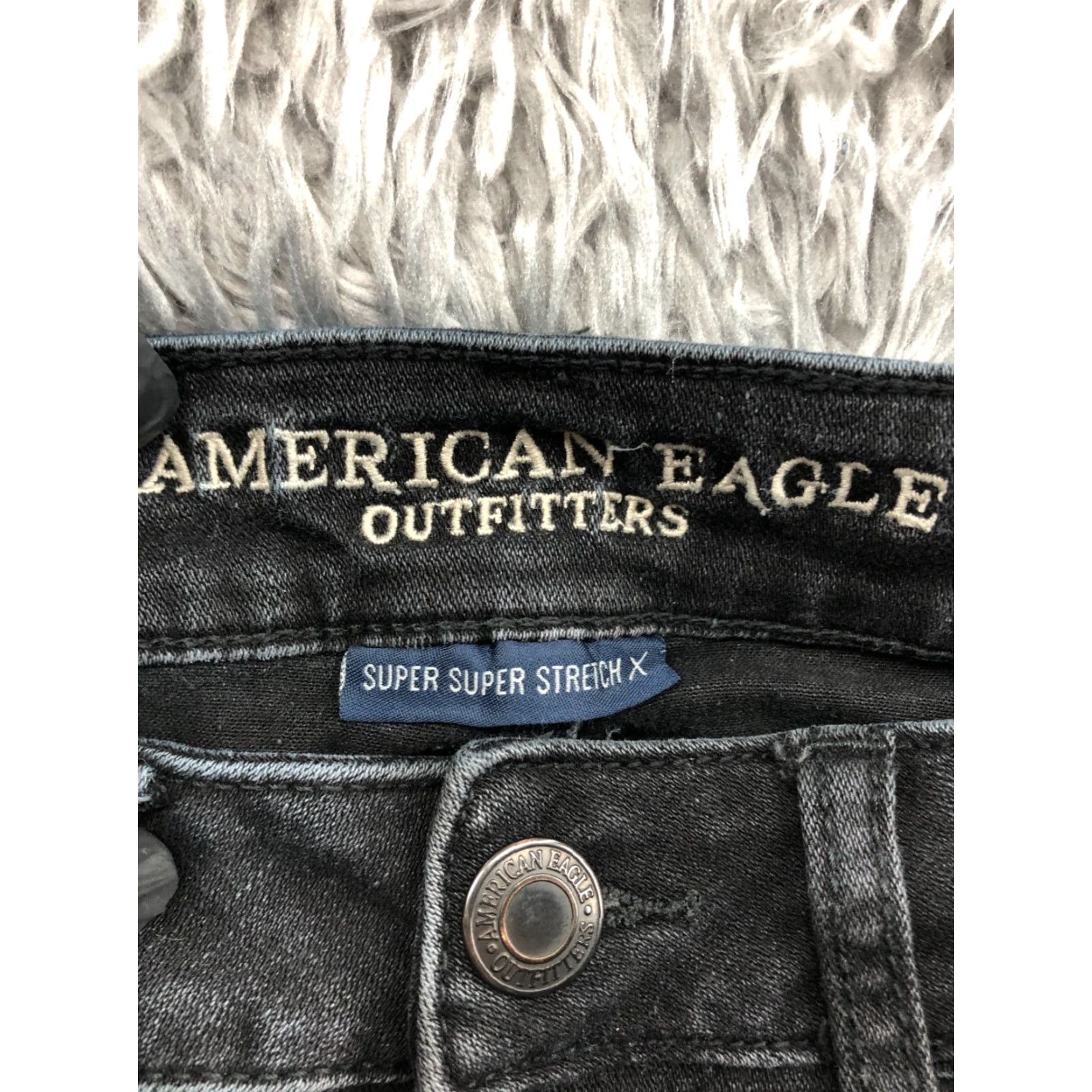 American Eagle Outfitters VINTAGE American Eagle Outfitters Hi-Rise Shortie Shorts Womens Size 0 Dark Wash Black Size 25" / US 0 / IT 36 - 6 Thumbnail