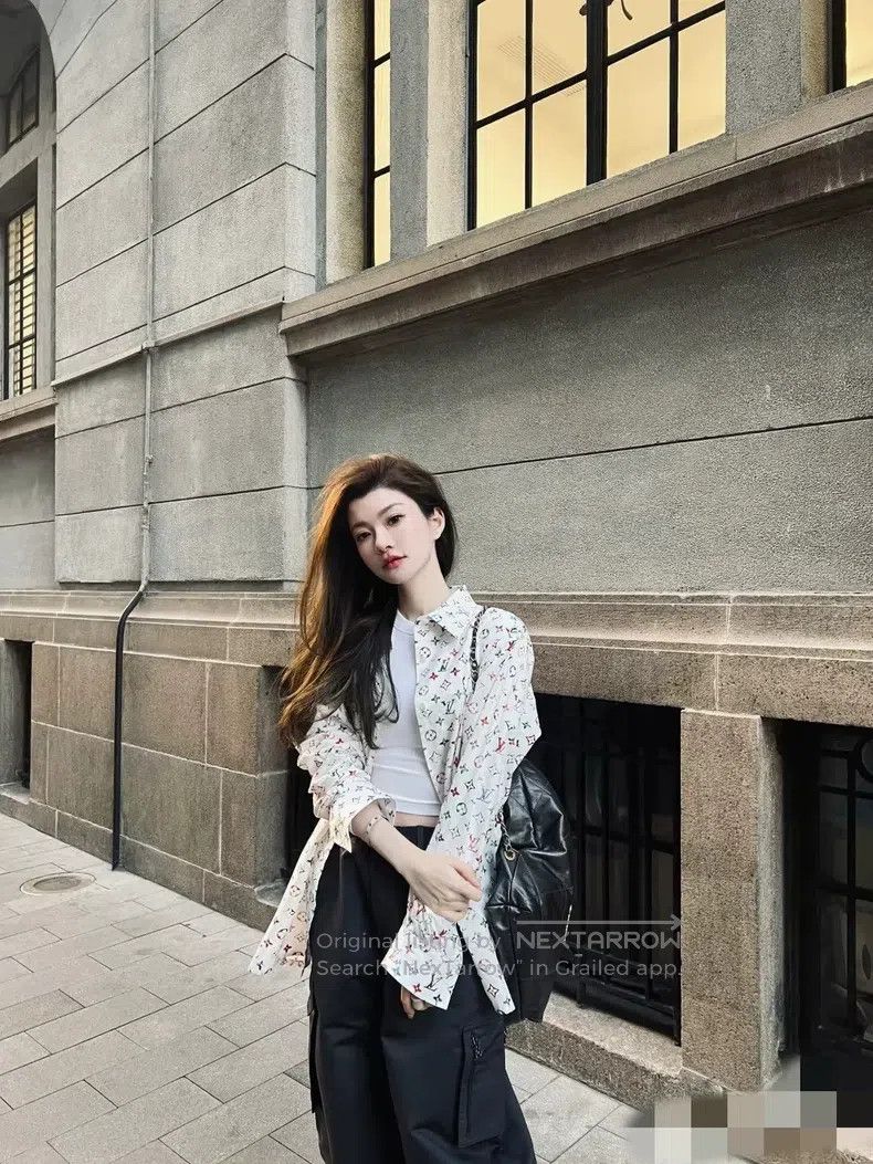 Louis Vuitton Louis Vuitton shirt Size XXS / US 00 / IT 34 - 7 Thumbnail