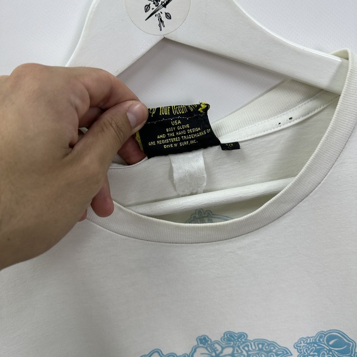 Body Glove Vintage 90s Body Glove Surfing tee Hawaiian flowers y2k og Size US XL / EU 56 / 4 - 6 Thumbnail