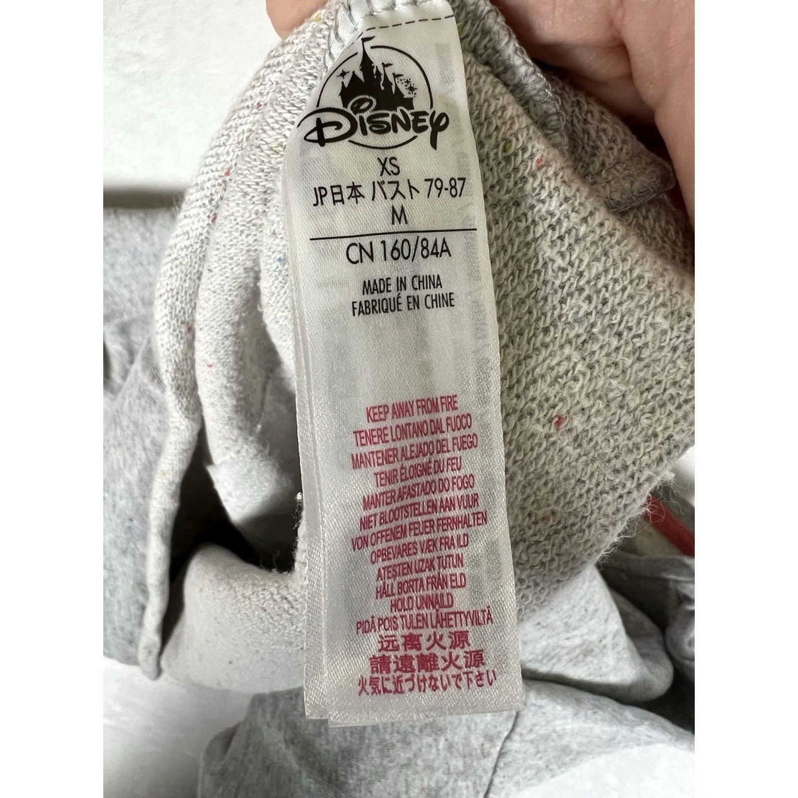 Disney VINTAGE Disney Sweatshirt Womens XS I Run On Caffeine Gray Pink Crewneck Pullover Crop Crew Neck Mickey Mouse 90s Cartoon Activewear Girls Size XS / US 0-2 / IT 36-38 - 7 Thumbnail