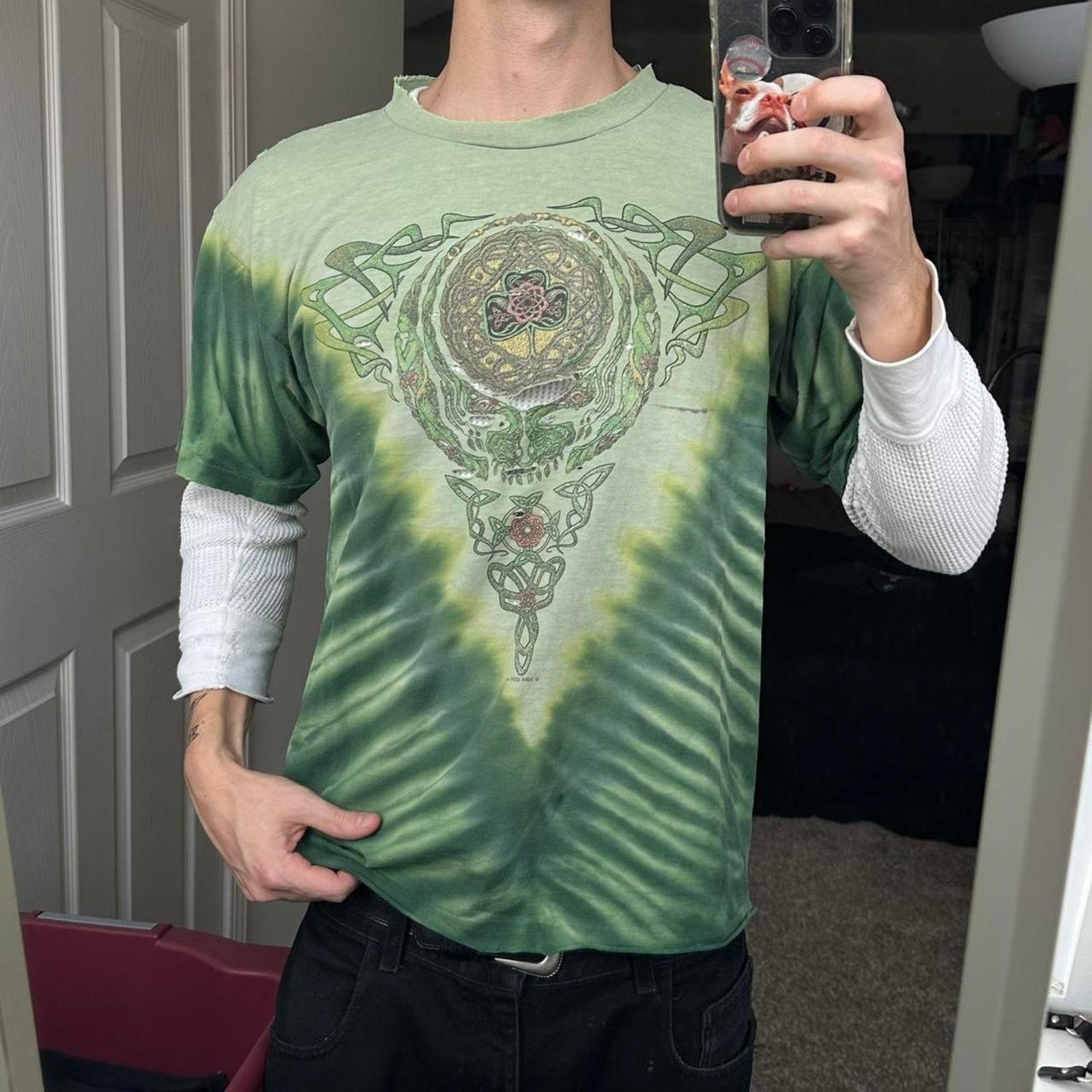 Band Tees × Grateful Dead × Vintage Vintage 90s Grateful Dead Celtic Thrashed Green TieDye Tee Size US L / EU 52-54 / 3 - 8 Thumbnail