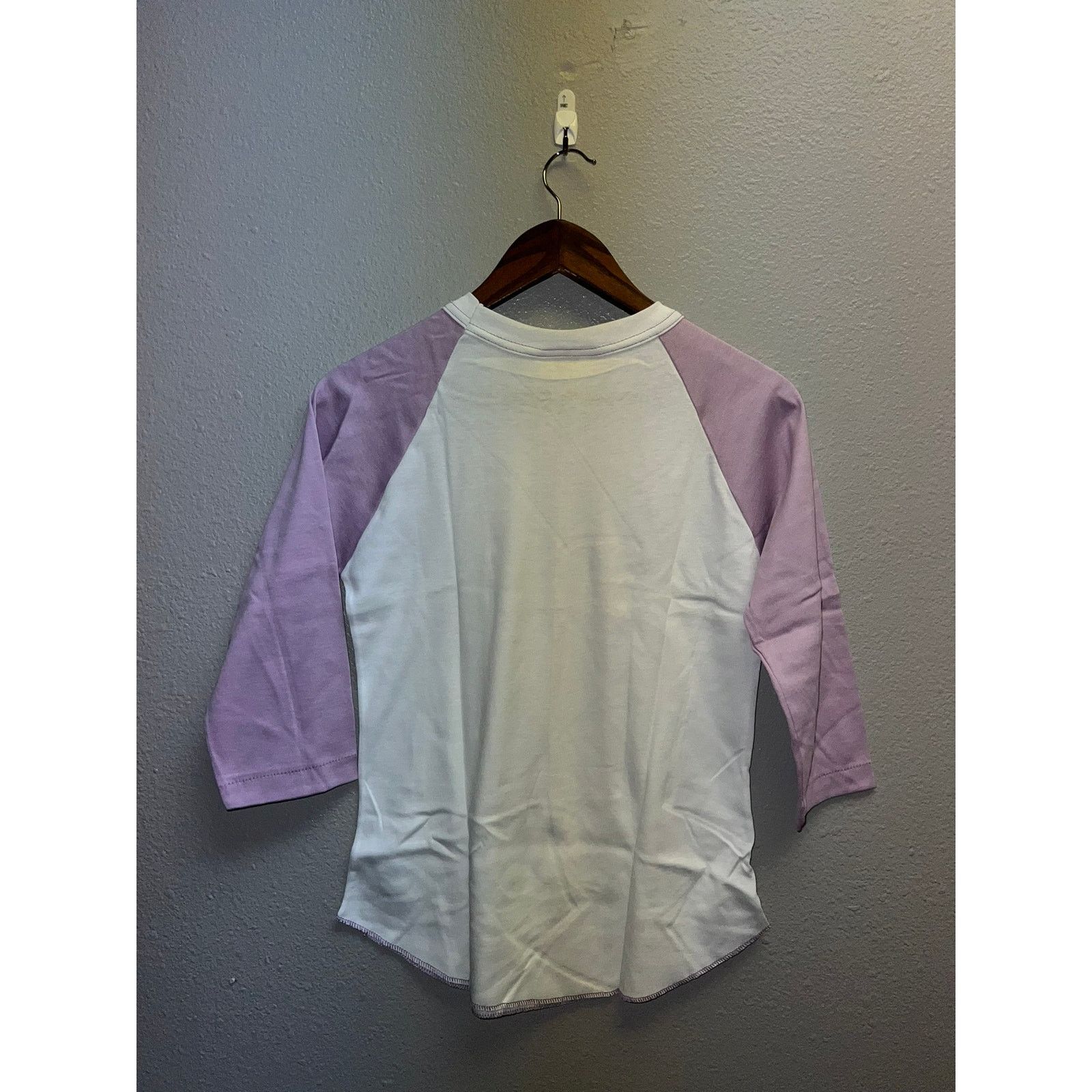 Vintage Women's 80s Vintage Lucky Star White Purple Raglan Shirt M Size M / US 6-8 / IT 42-44 - 8 Thumbnail
