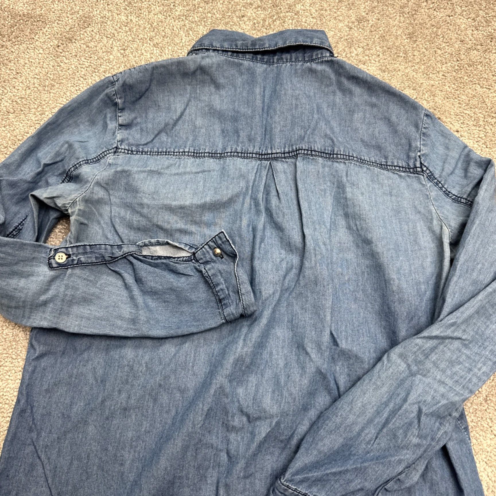 Forever 21 VINTAGE Forever 21 Denim Shirt Womens Small Chambray Button-Up Long Sleeve Casual Classic 90s Blue Size S / US 4 / IT 40 - 5 Thumbnail